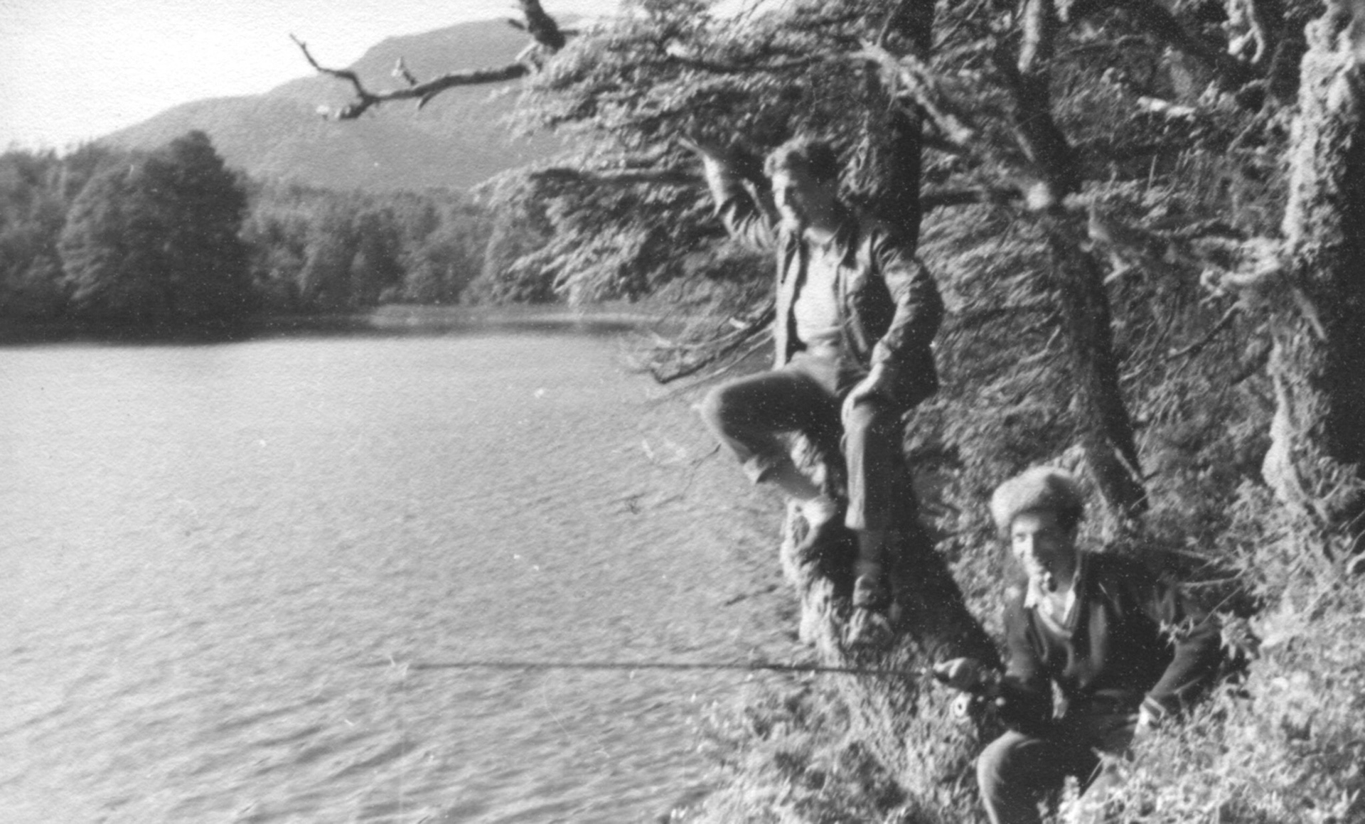 Lago Escondido - Pie del Cerro Padre Laguna.
