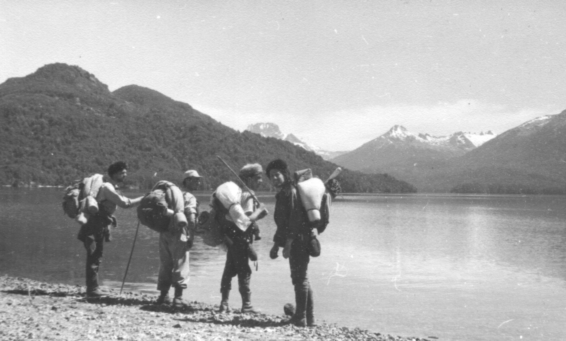 Lago Mascardi - Camino del Lago Moreno al Lago Hess.