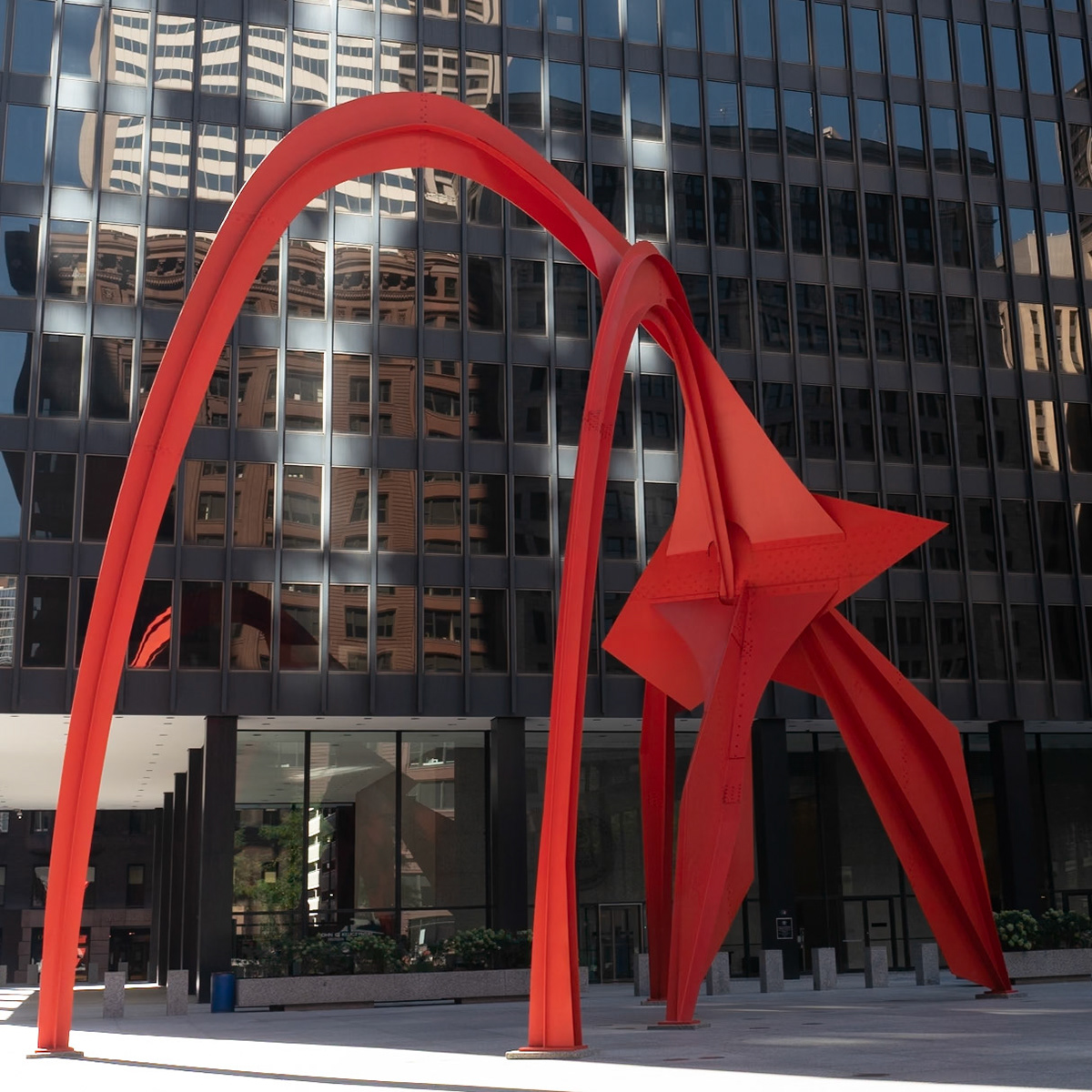 Alexander Calder's Flamingo, Chicago