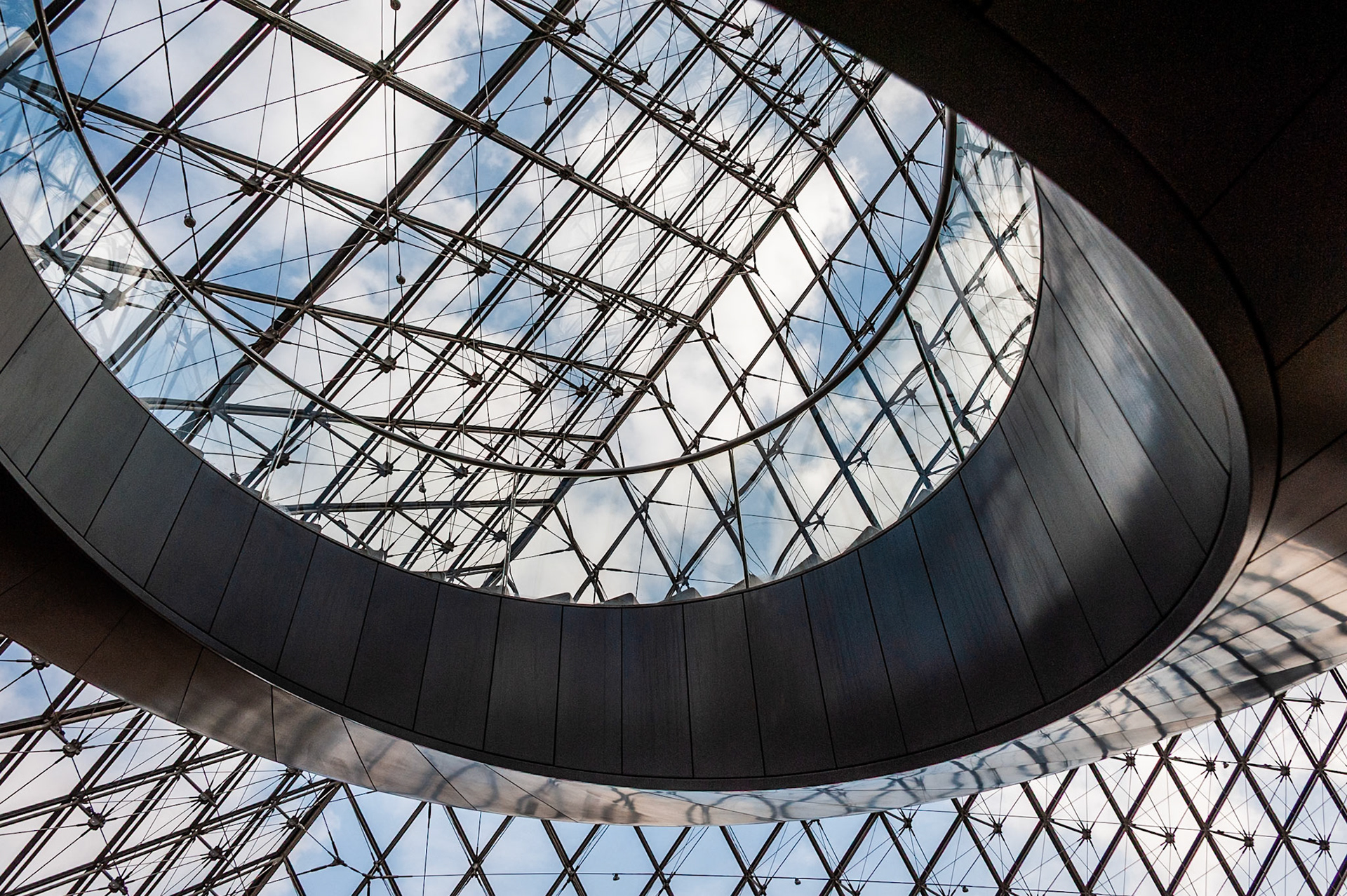 Le Louvre pyramide, Paris, France (I. M. Pei)