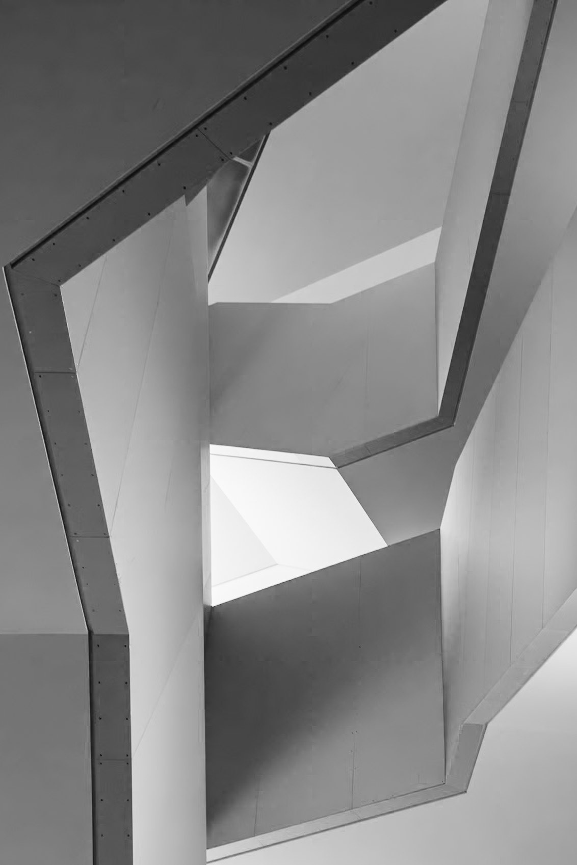 Royal Ontario Museum (ROM), Daniel Libeskind's interior stairway