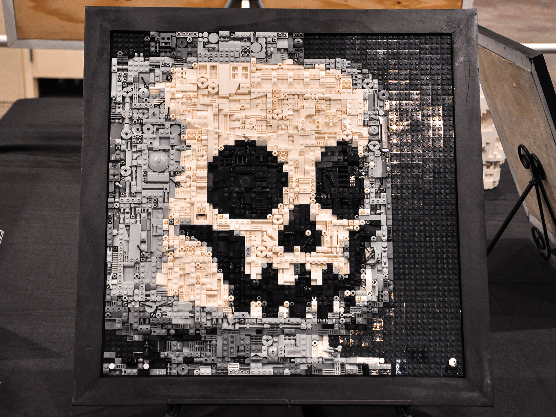 Skull Face - November 2019 - 64x64 studs