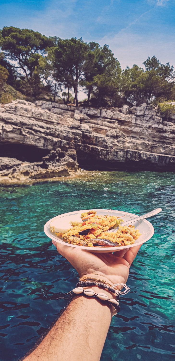 Paella vista mare