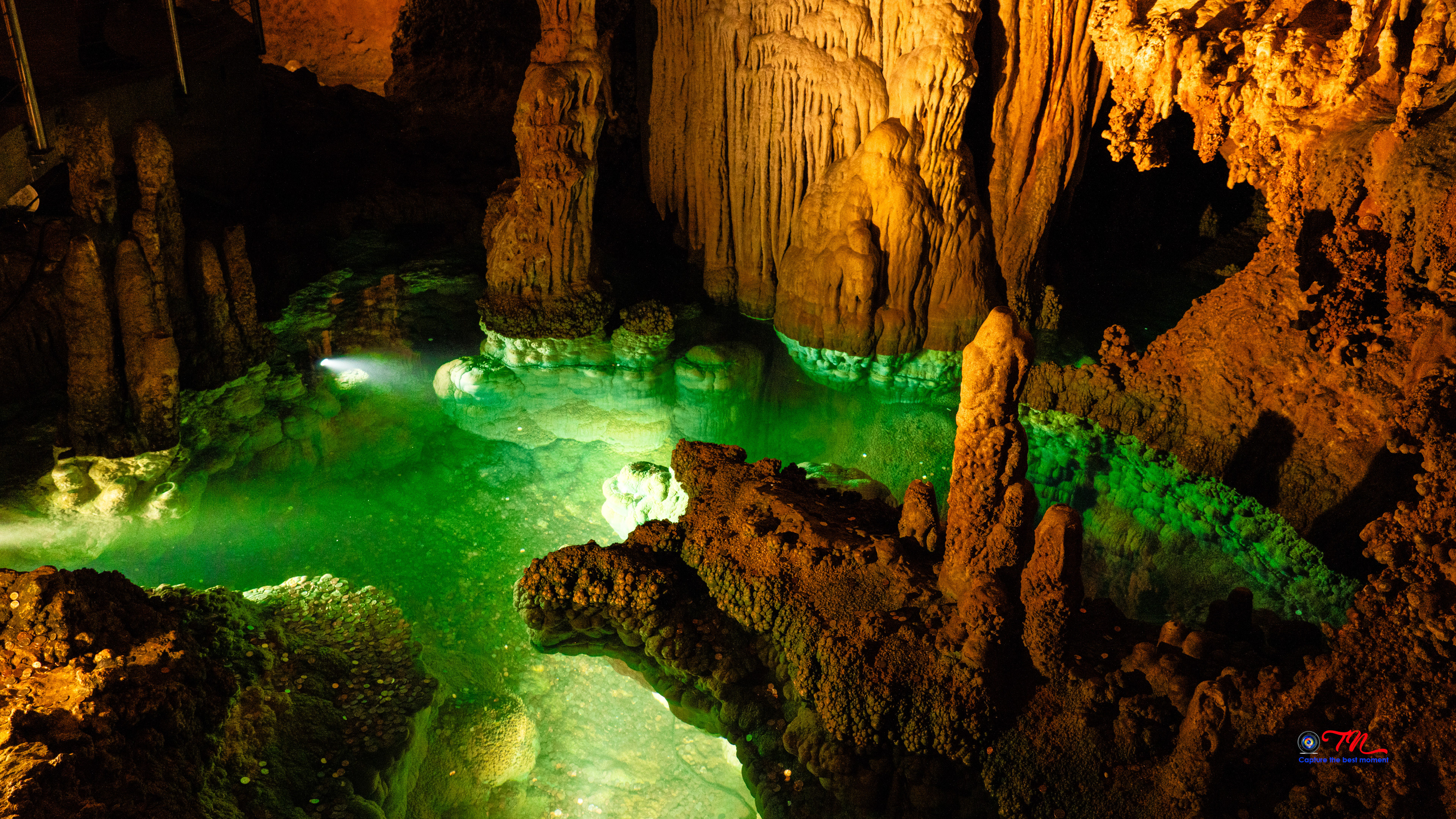 Wishing well in Luray Caverns (Mar 2024)