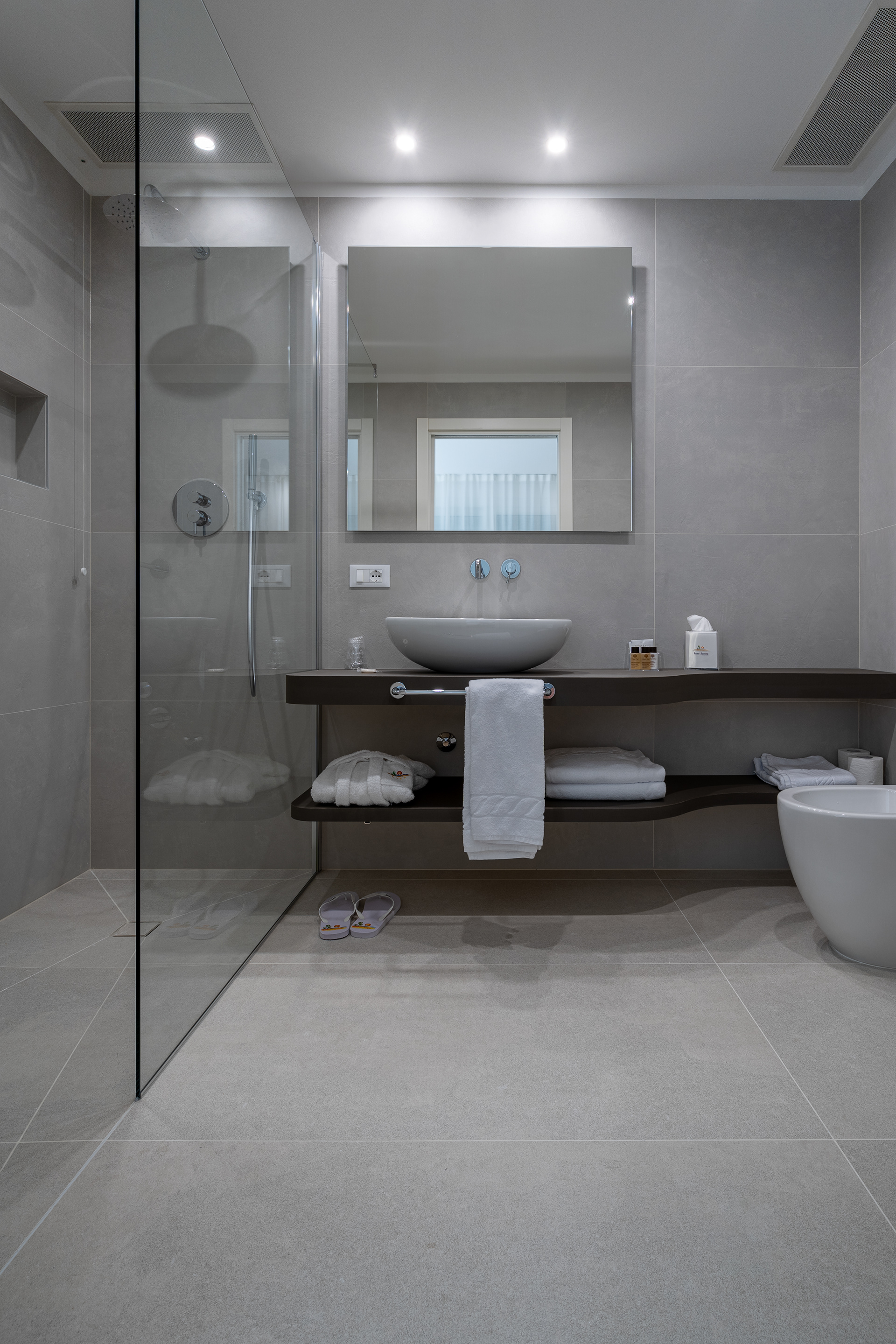 ma_muradorarchitetti: Hotel Bauer&Sporting Jesolo (VE) - Progetto @comacchiocristina @giacomo.murador