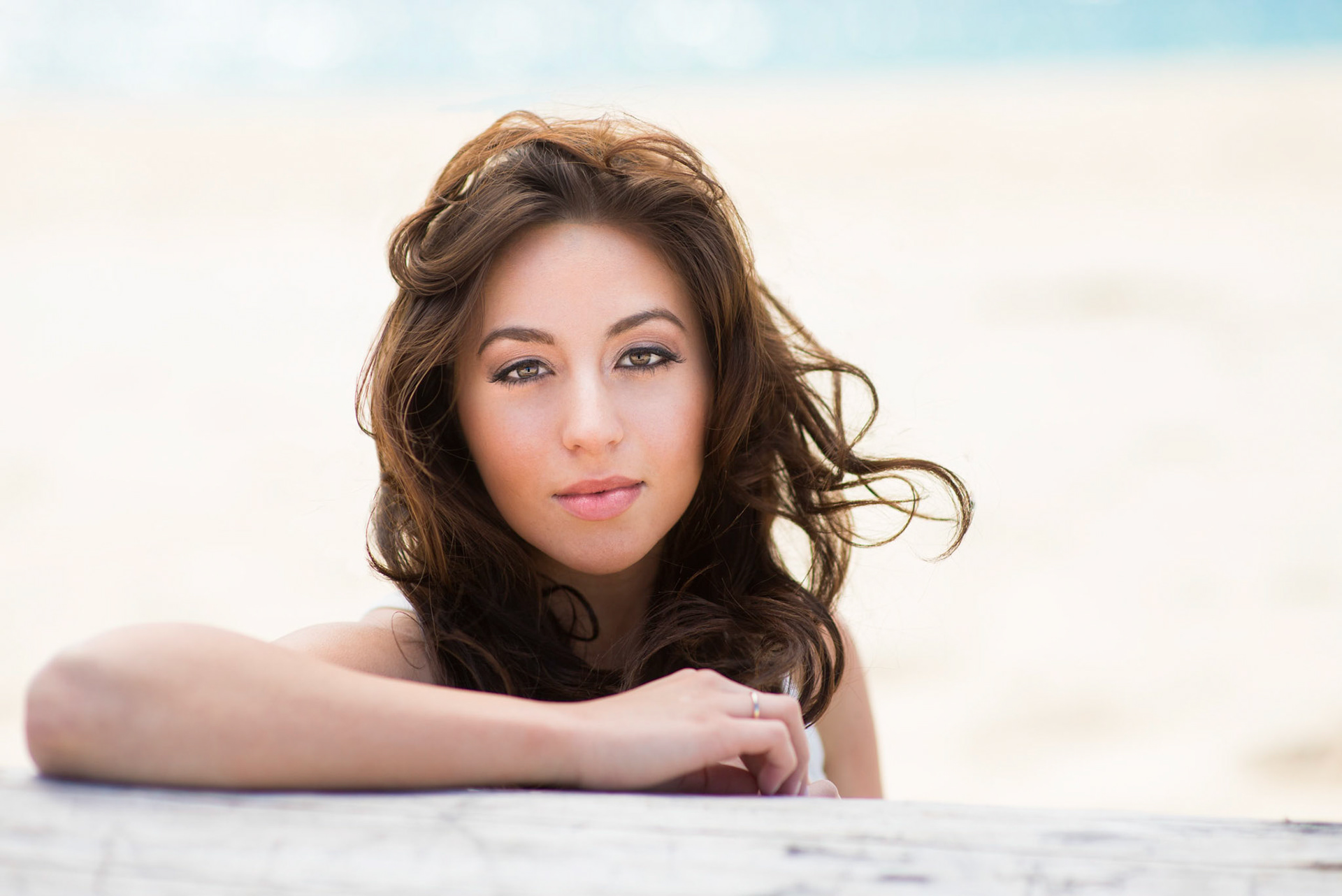 Model: Thais, MUA: Danielle Kasprzyk, Hair: Alexandra Eisemann, Bella Life Models