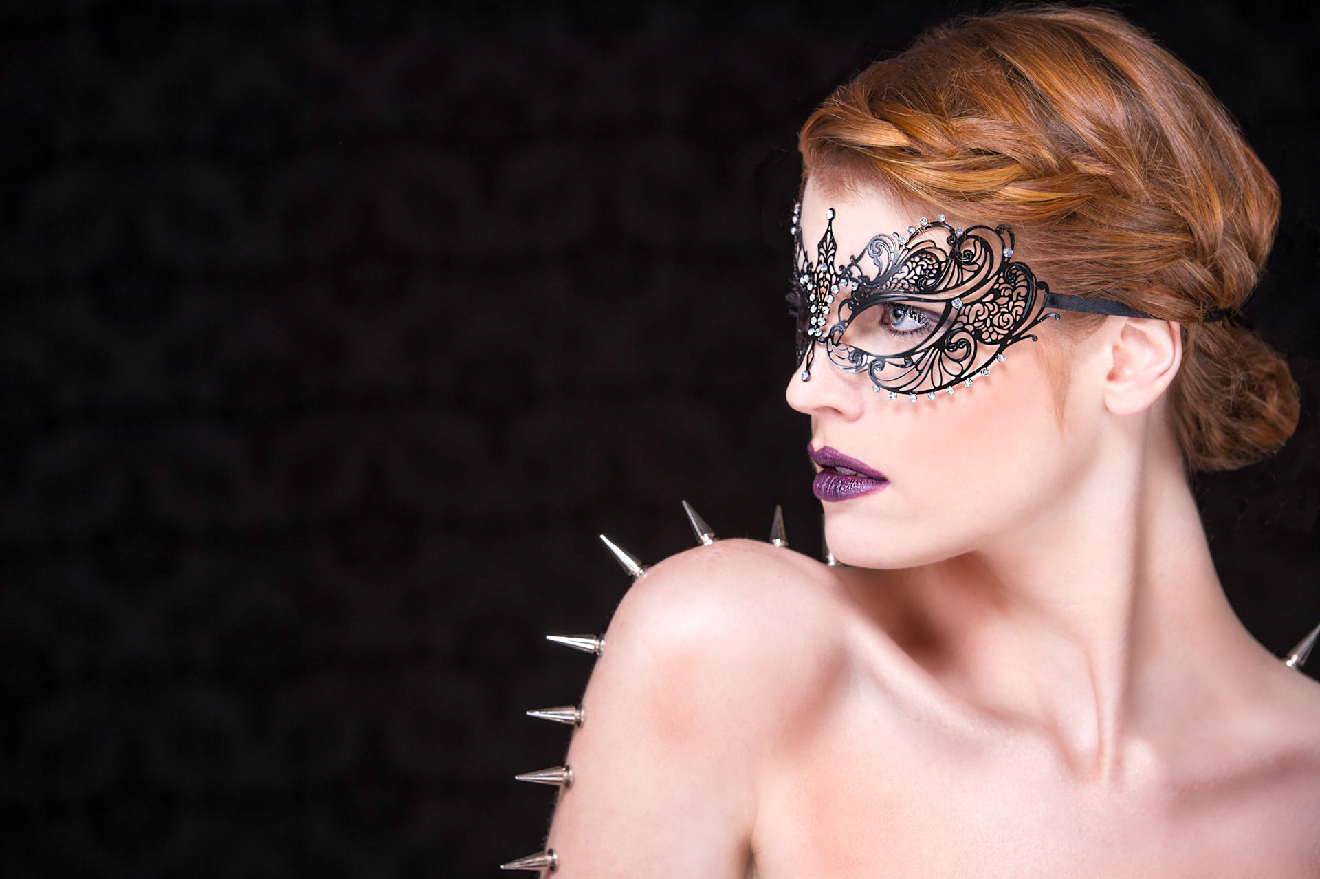 Model: Rachel Burford, MUA: Cassandra Ward, Pink &amp; White