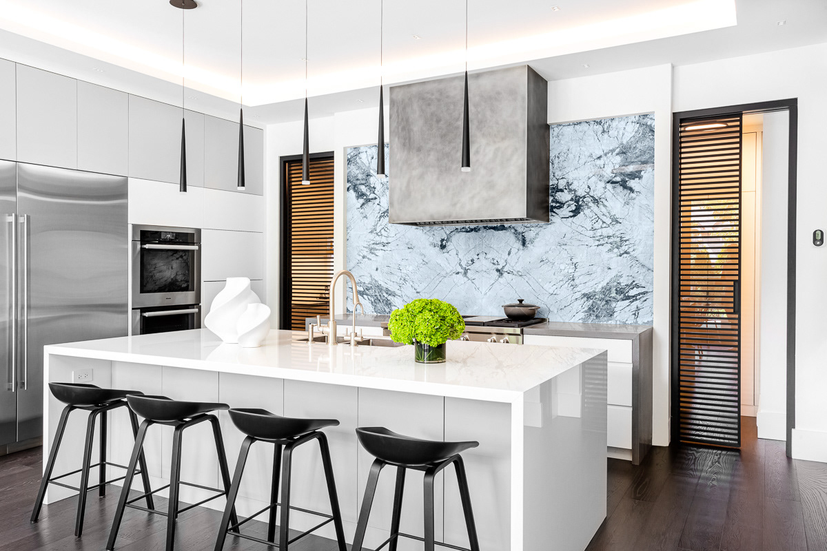 High-end decor, lifestyle & architectural photography by Drew Hadley, professional photographer based in El Zonte, El Salvador.