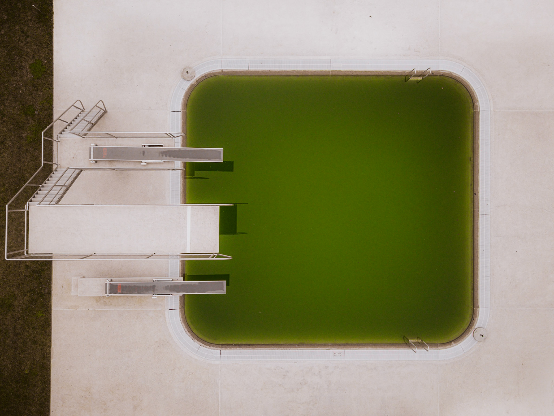 Sprungbecken