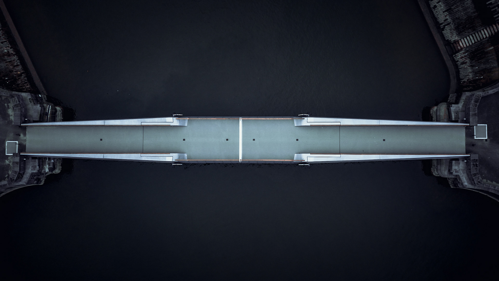 Folding Bridge at Mainz Harbour