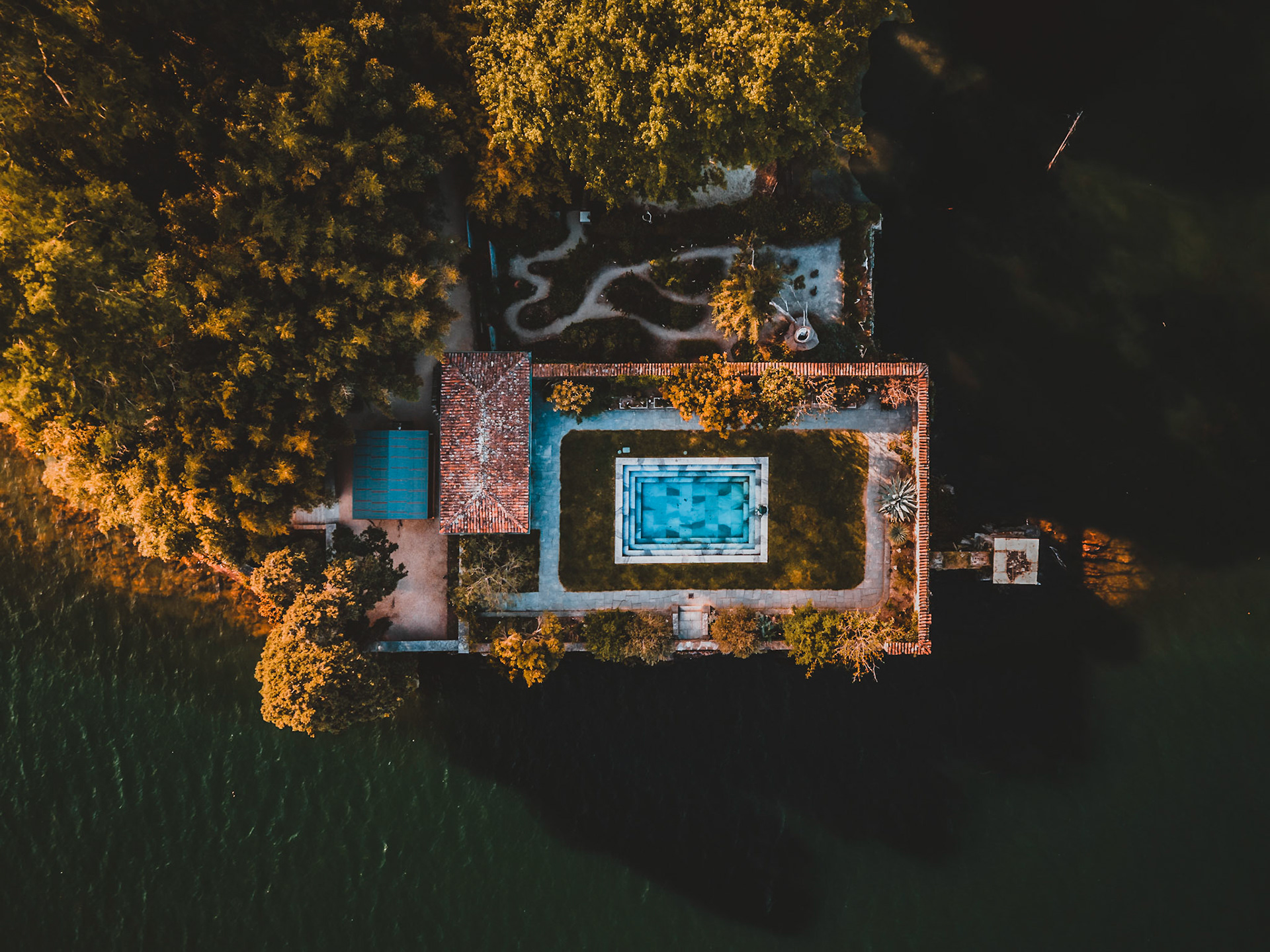 Schwimmbecken auf der Isole di Brissago