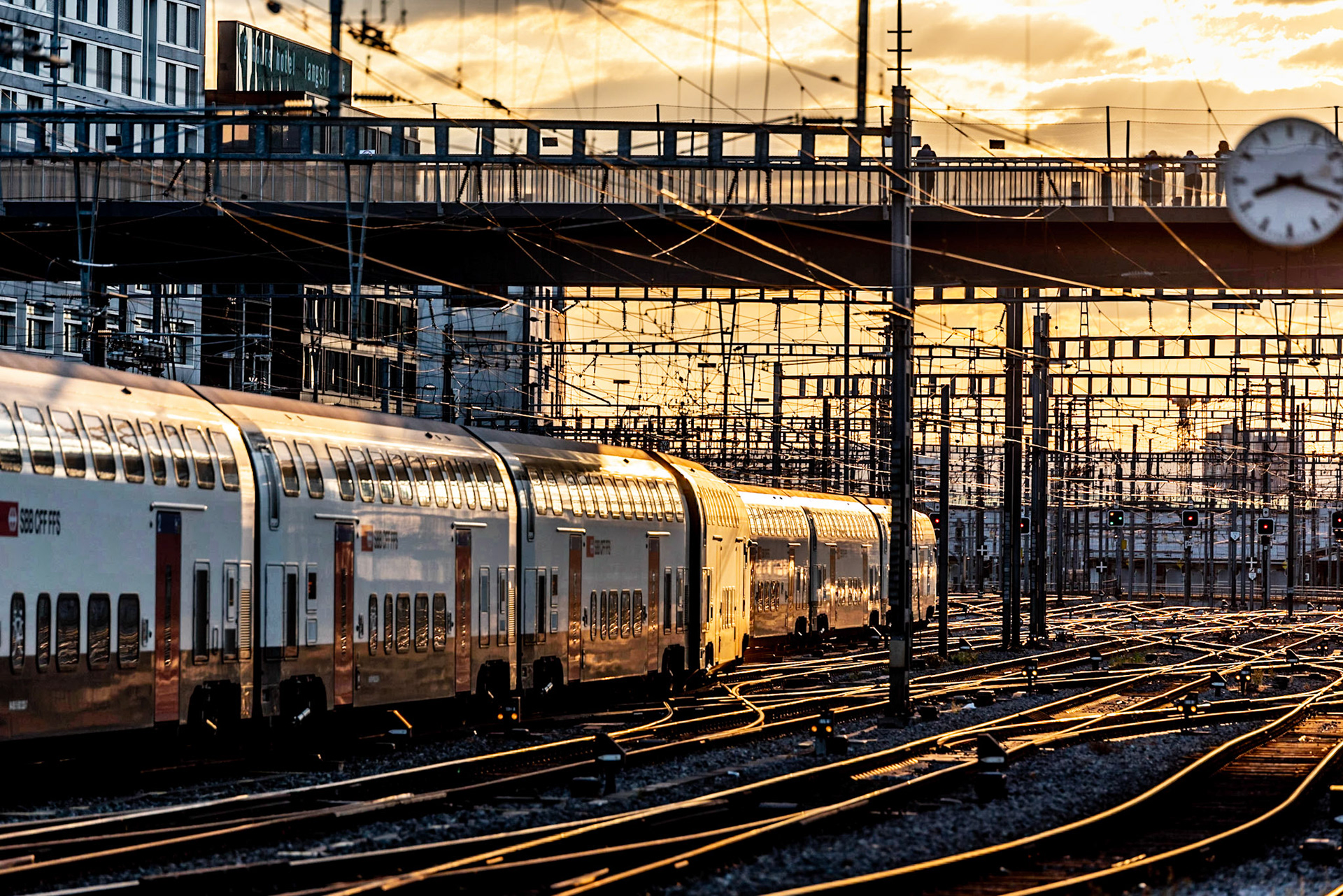 Züge im Gleisvorfeld Zürich HB