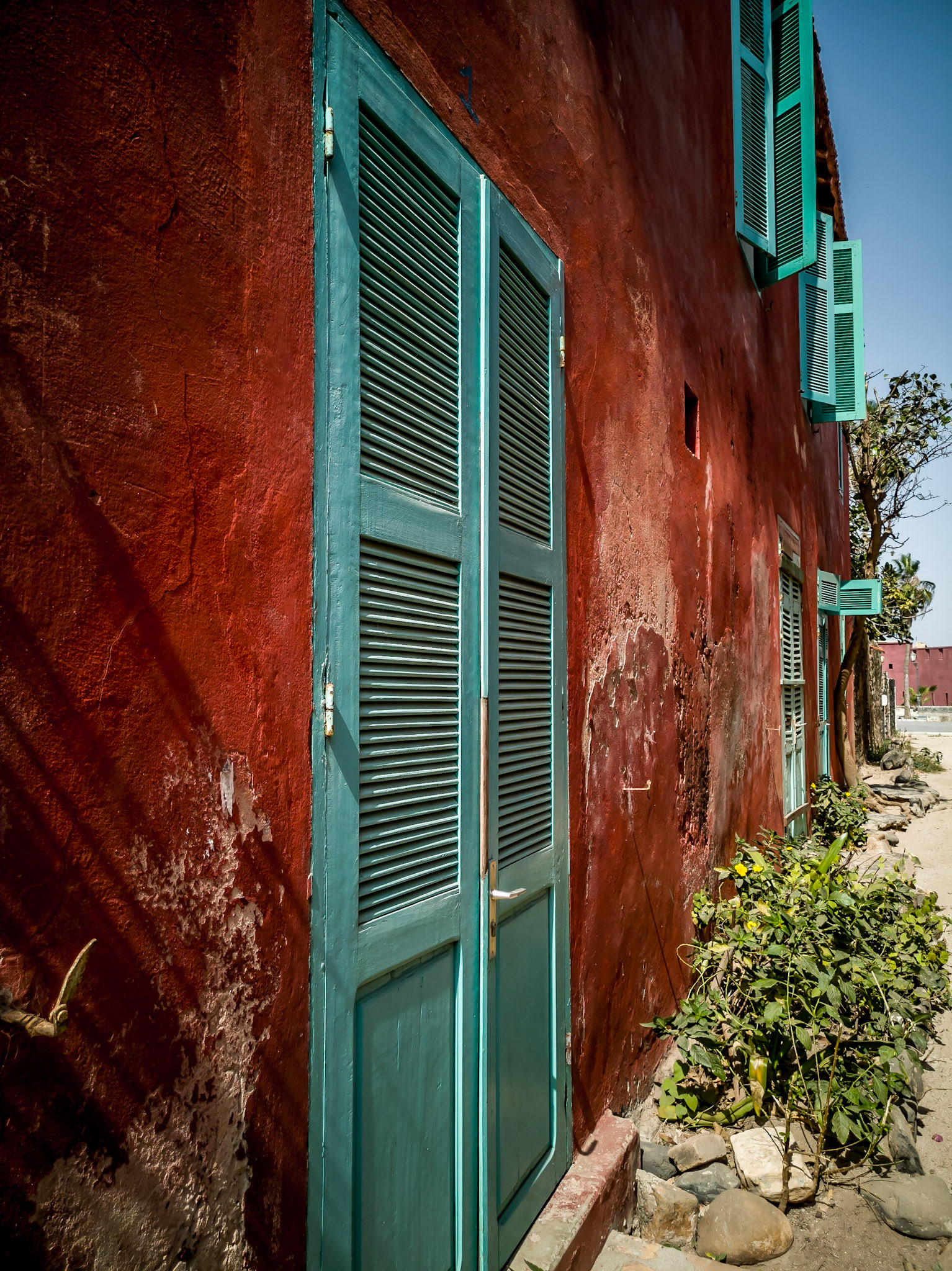 Häuserfront auf der Île de Goree