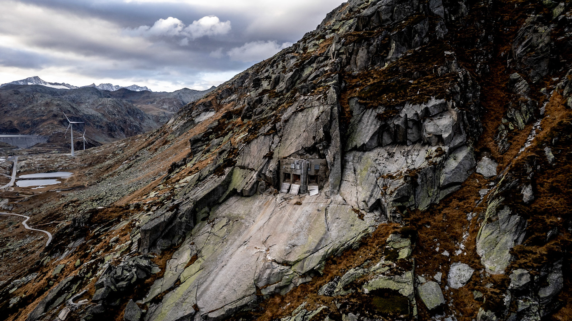 Bunkeranlagen auf dem Gotthardpass