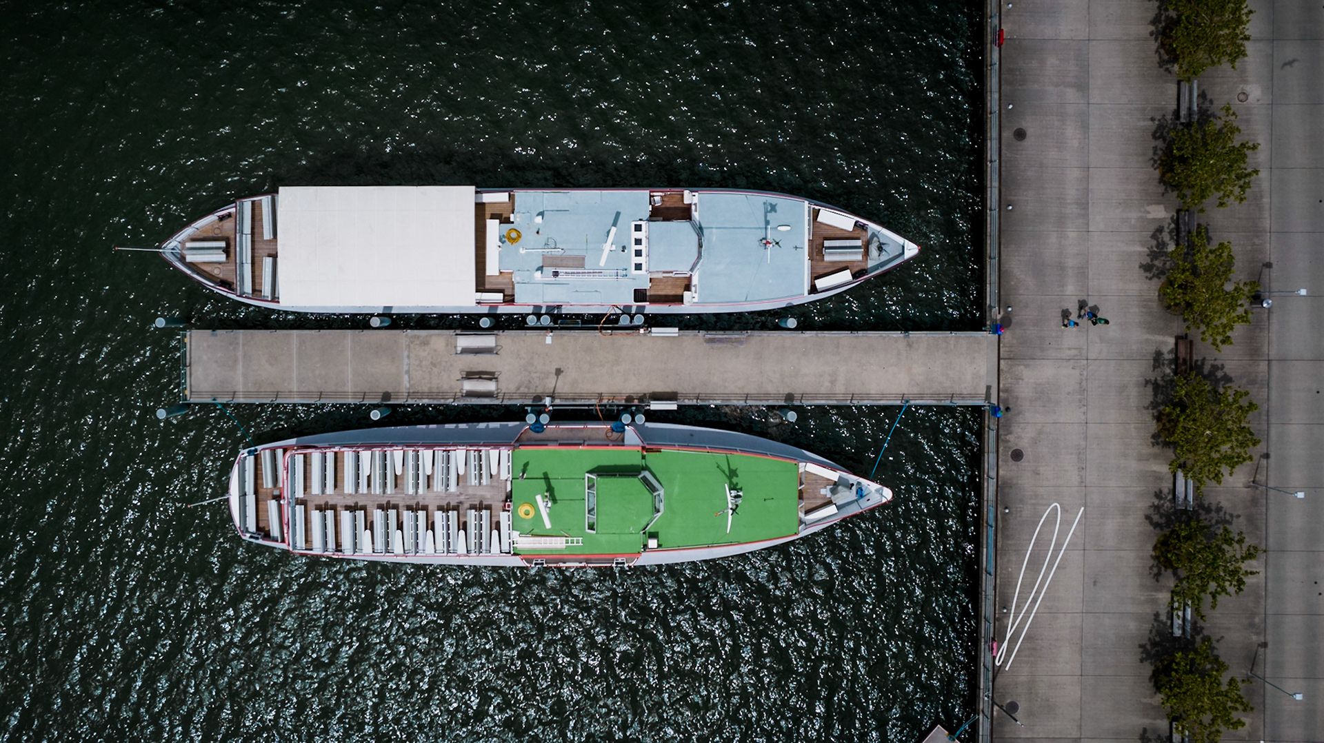 Two excursion vessels on the Bielersee