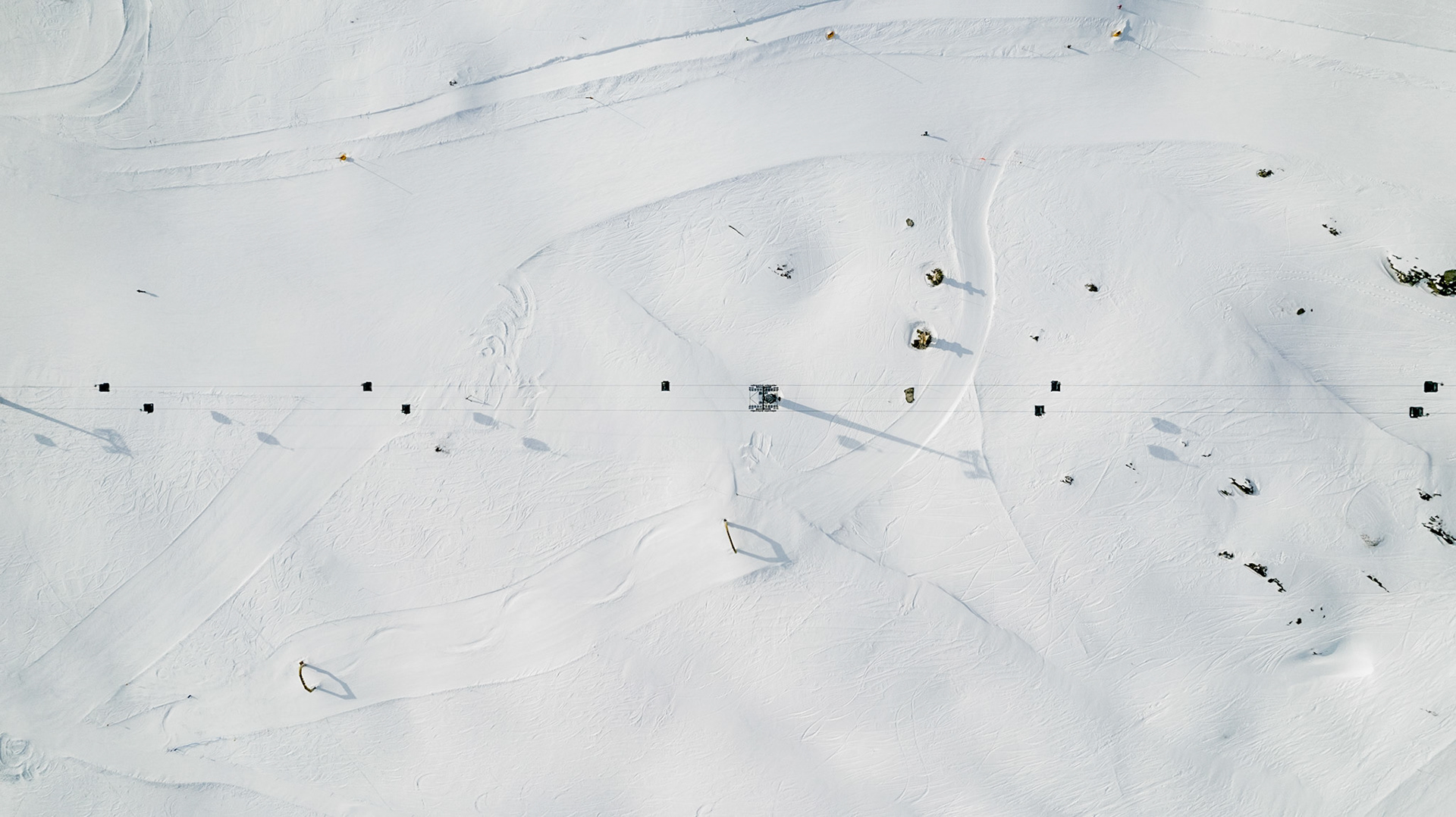 Seilbahn und Skipiste