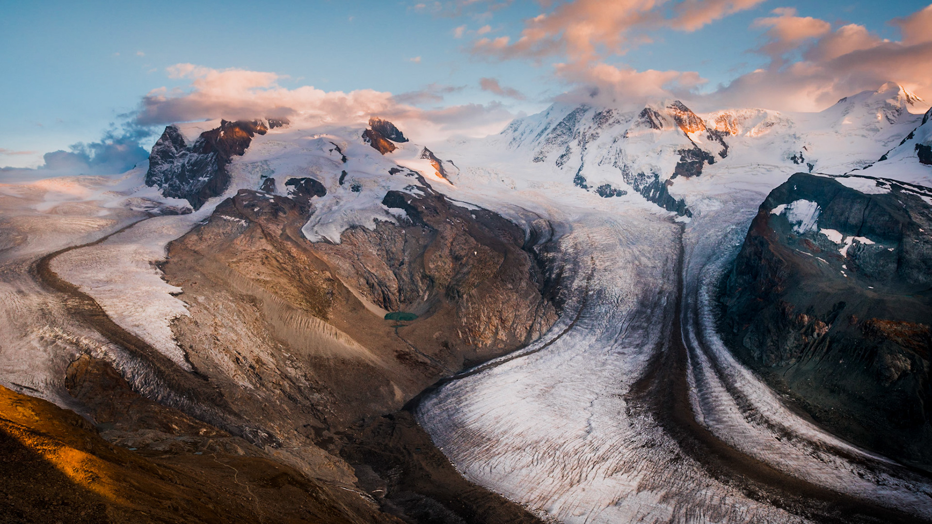 Gornergletscher und Monte-Rosa-Hütte