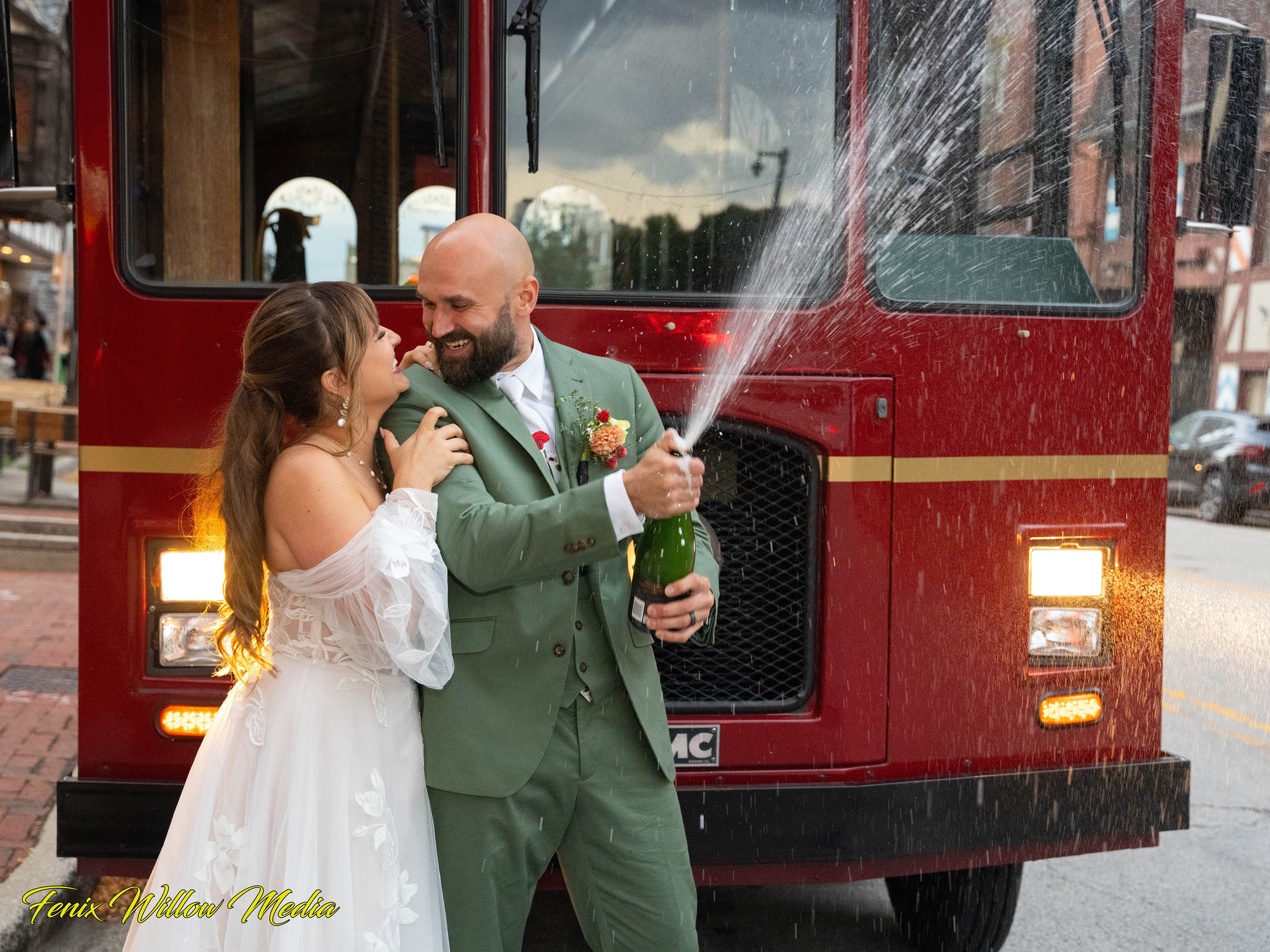 OCTAVIO &  ISABELLA