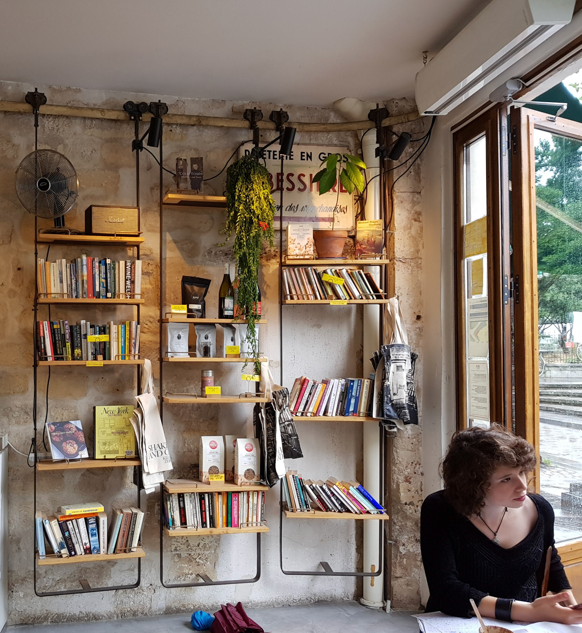 Shakespeare and Co. Cafe