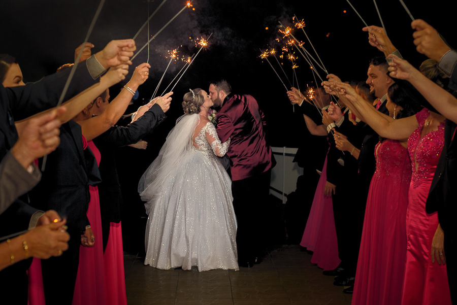 saída do casamento - registrado por ennulat fotografias