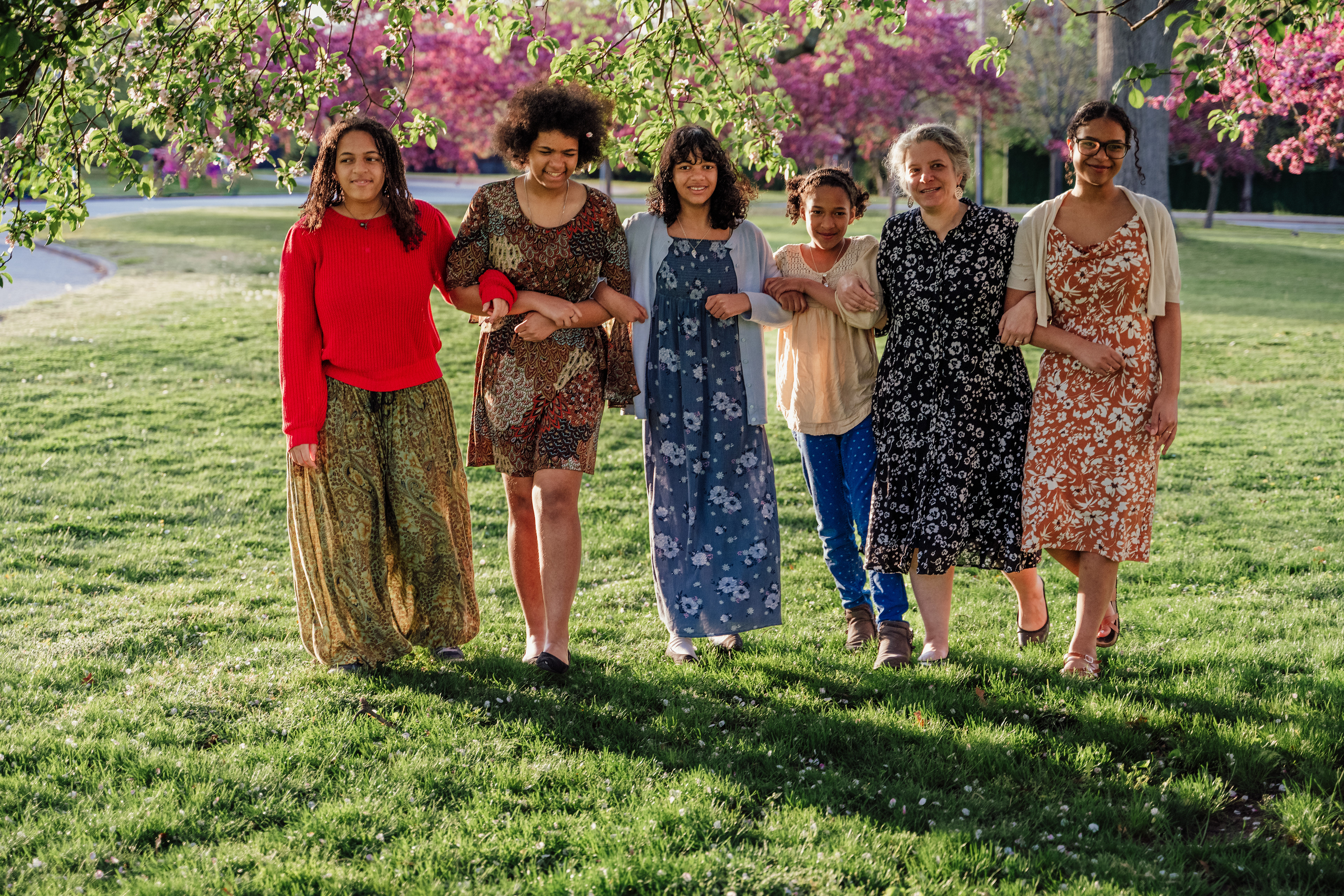 Fun Spring photos, mom and girls