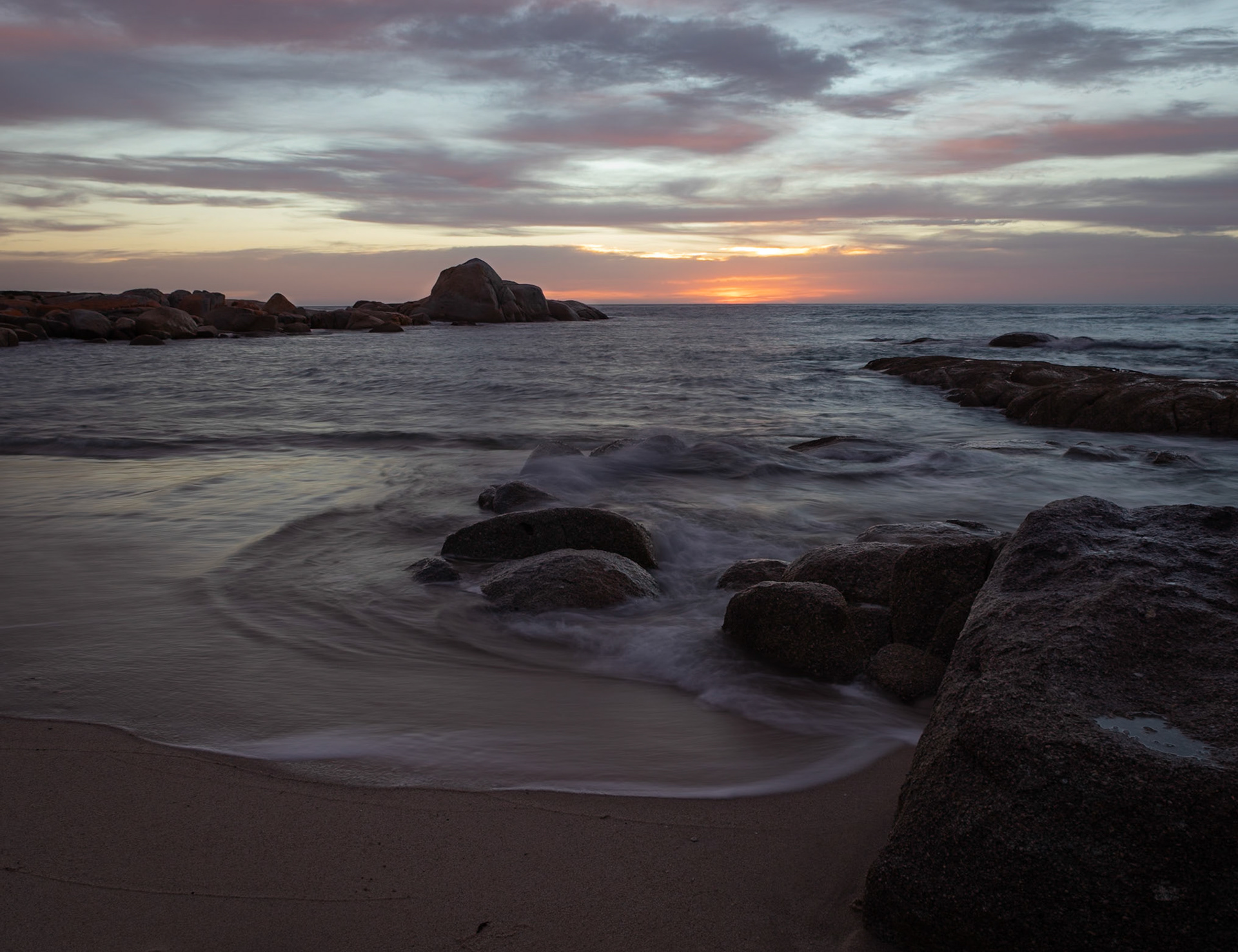18 Dawn light - Northeast River - Flinders Island - Tasmania - Australia