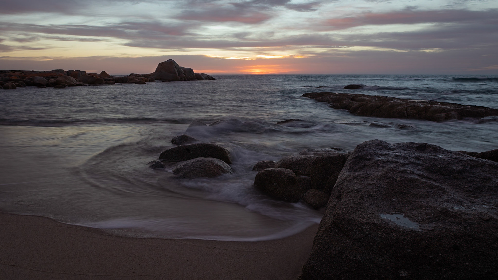 Flinders Island sunrise - Tasmania, Australia