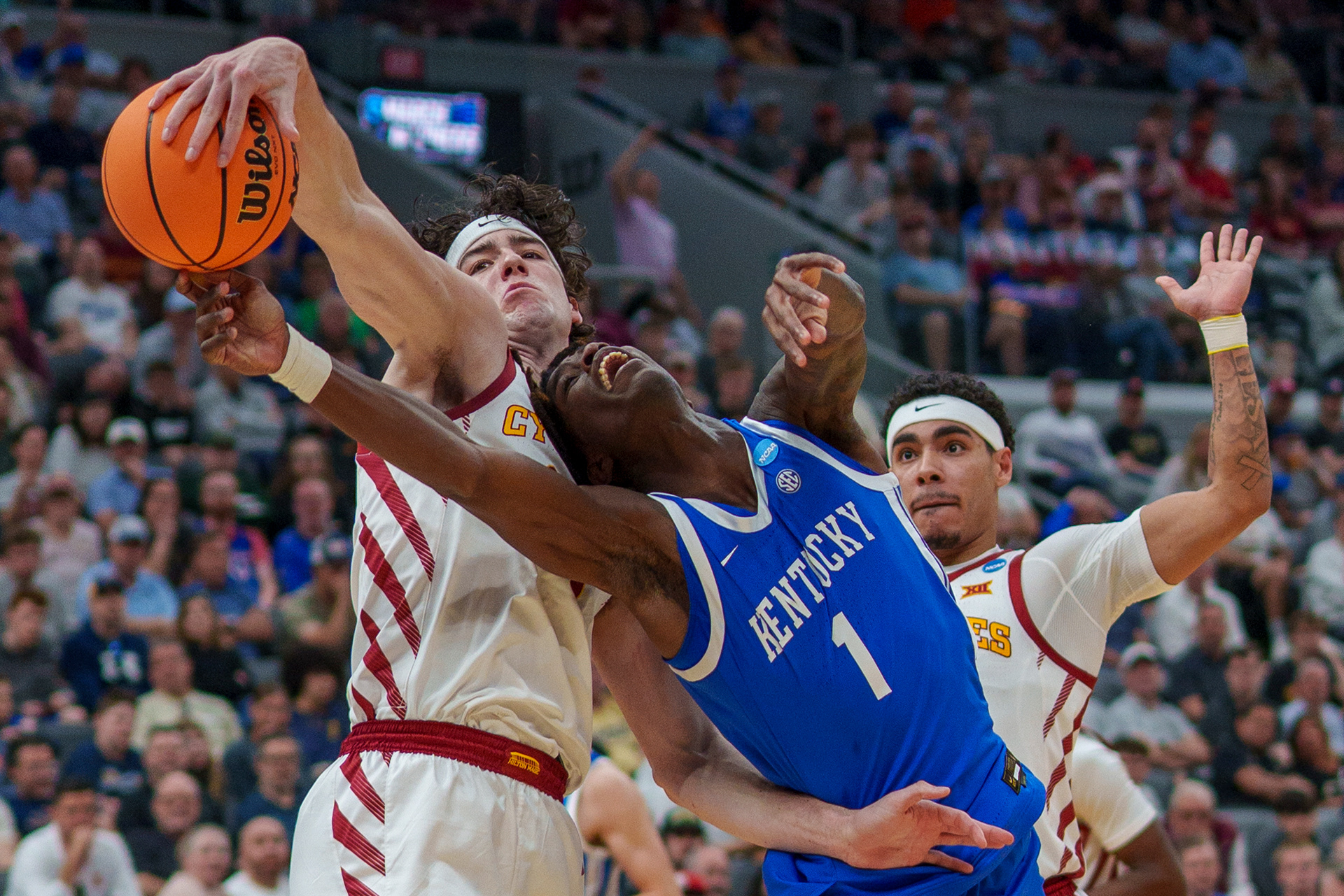 Iowa State defender Blake Buchanan (left) steals the ball from Kentucky's Denzel Aberdeen (1) in the second round of the NCAA Tournament on March 22, 2026 at the Enterprise Center in St. Louis, Mo. Iowa State would defeat Kentucky 82-63, largely aided by 12 steals and 20 turnovers resulting in 25 points.