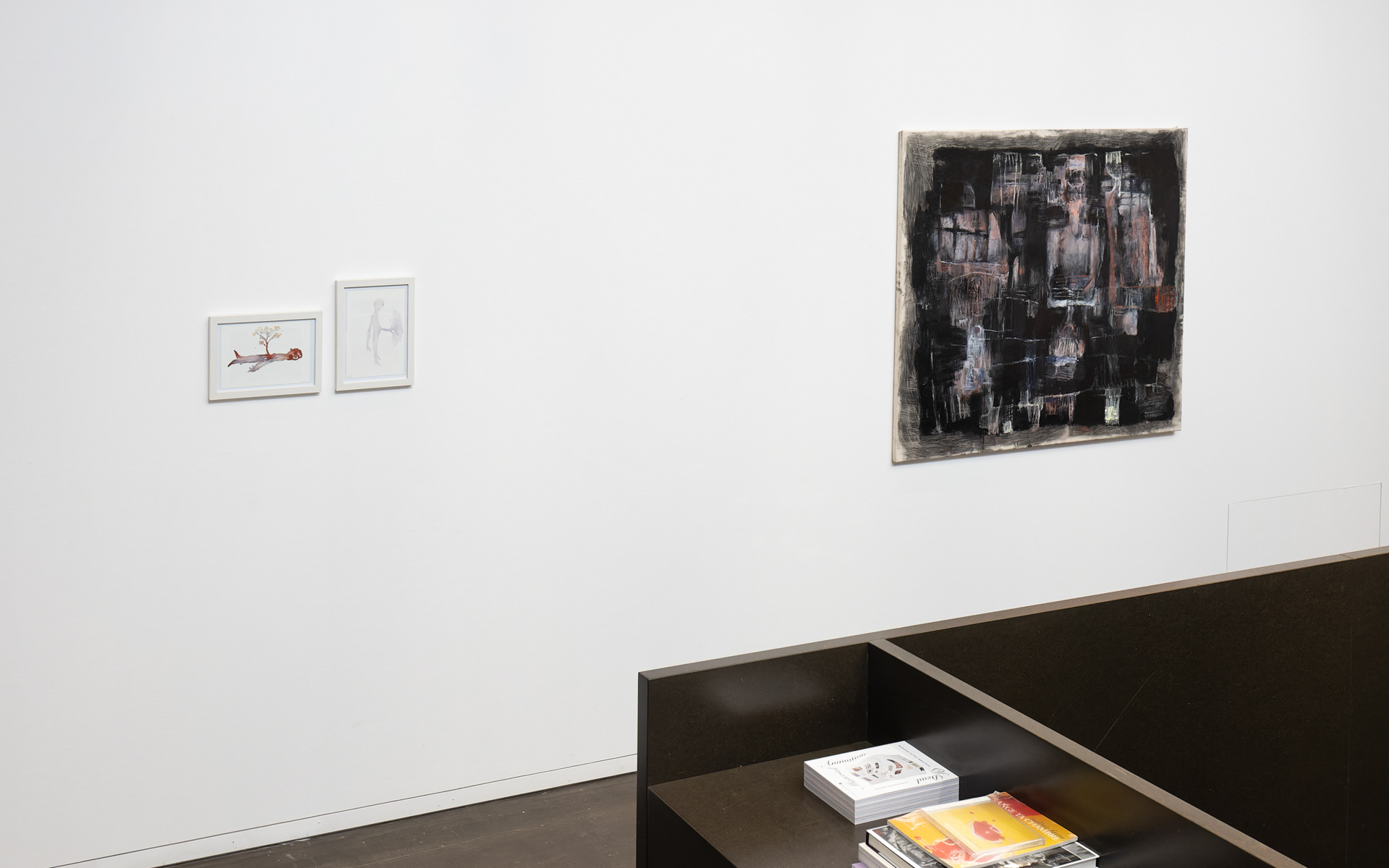 Exhibition view : Klasse Valérie Favre Berlin (Teil II) / Nov 2022 / Galerie C Neuchâtel // left: paintings of Valérie Favre // photo: Pierre-André F @galerie_c