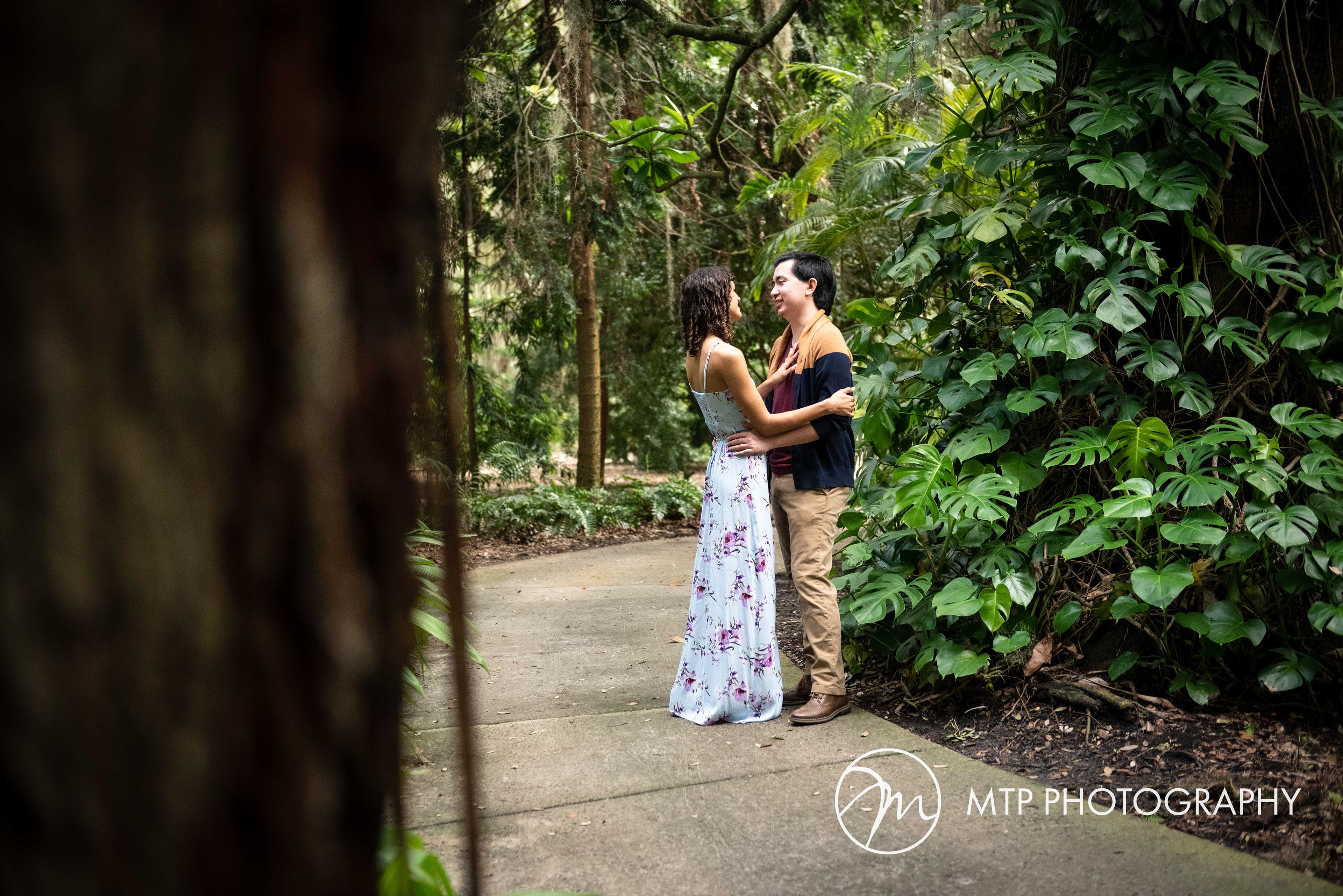 Leu Gardens Engagement Session
