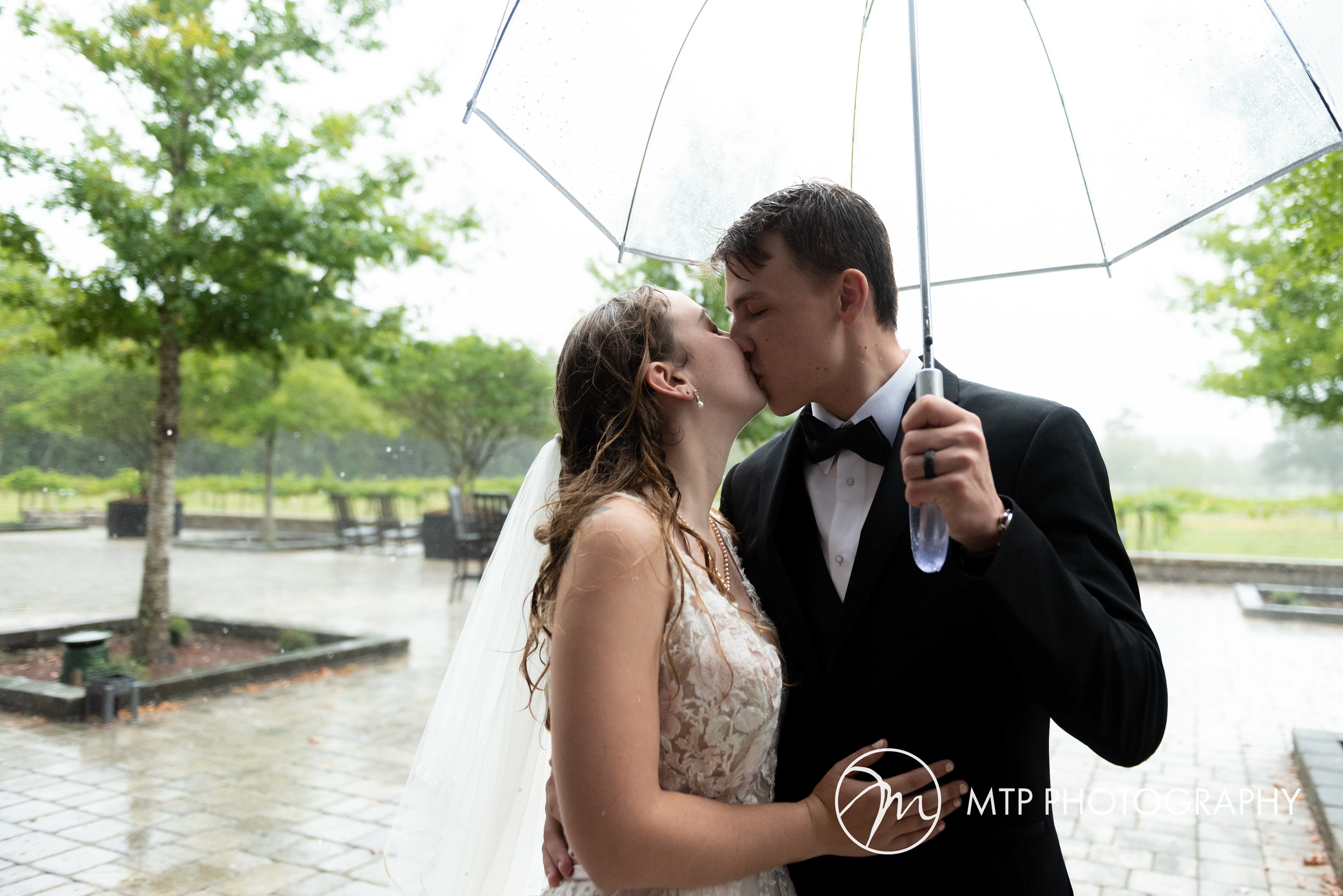 Congaree and Penn Rainy Wedding