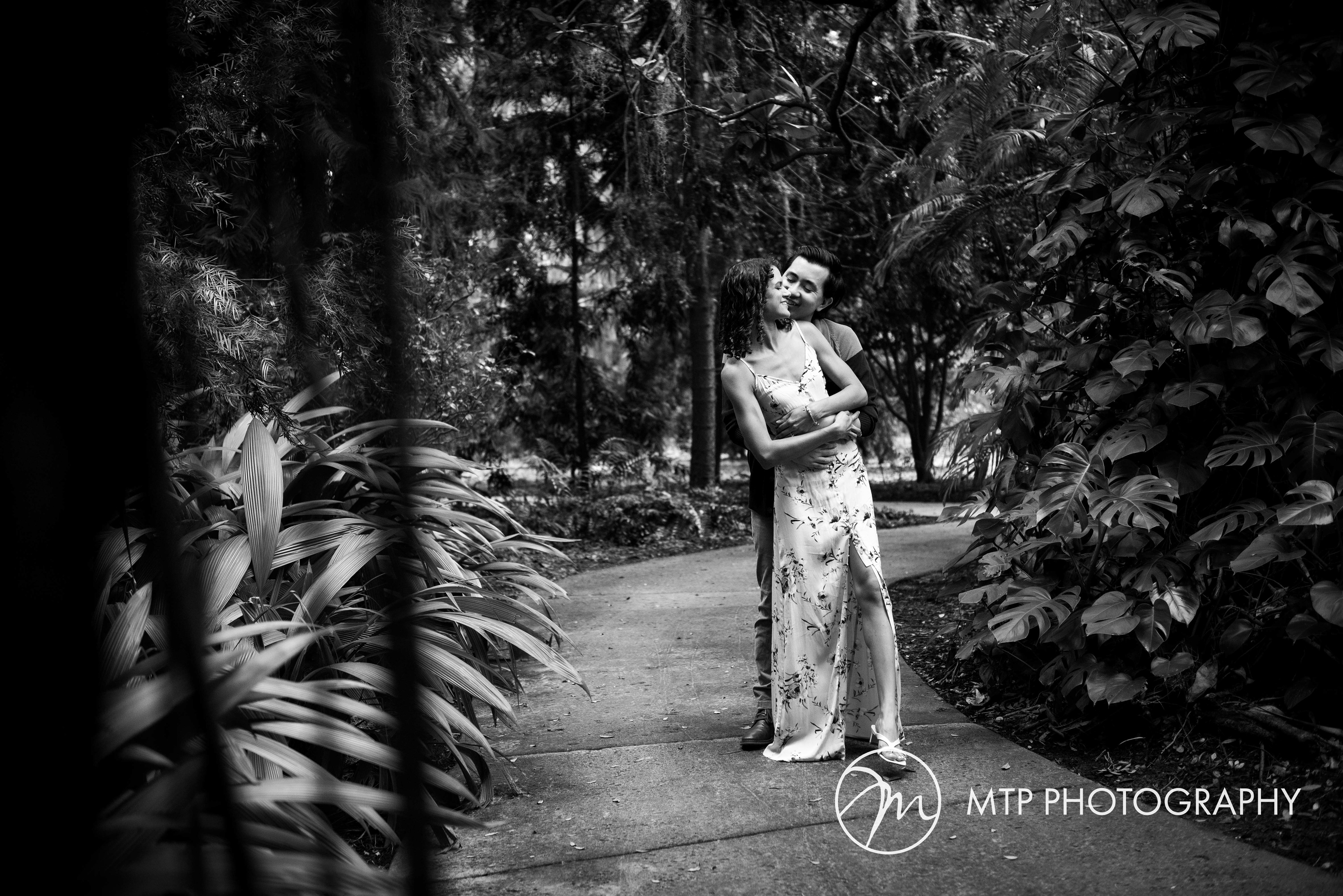 Leu Gardens Engagement Session