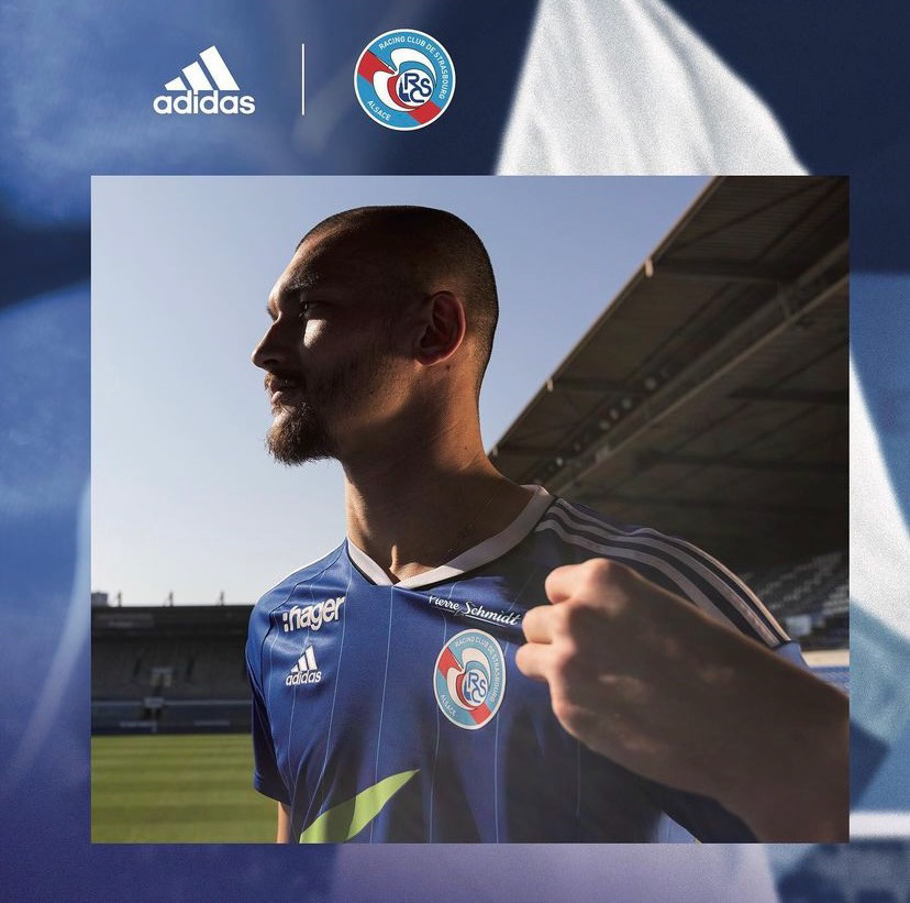 Shooting pour le maillot domicile de Strasbourg. 2022