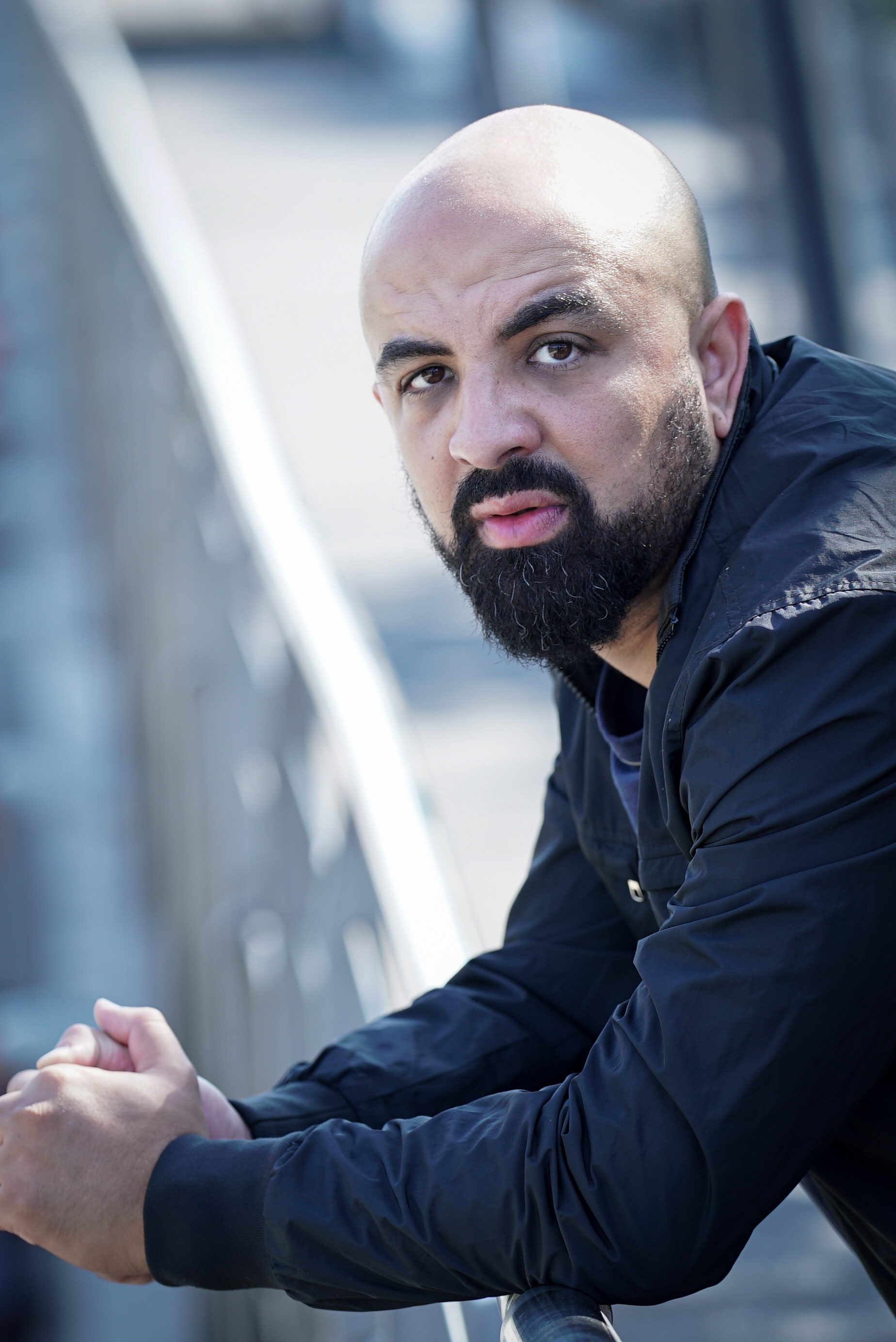 Adou Khan, comédien (@adou.khan)