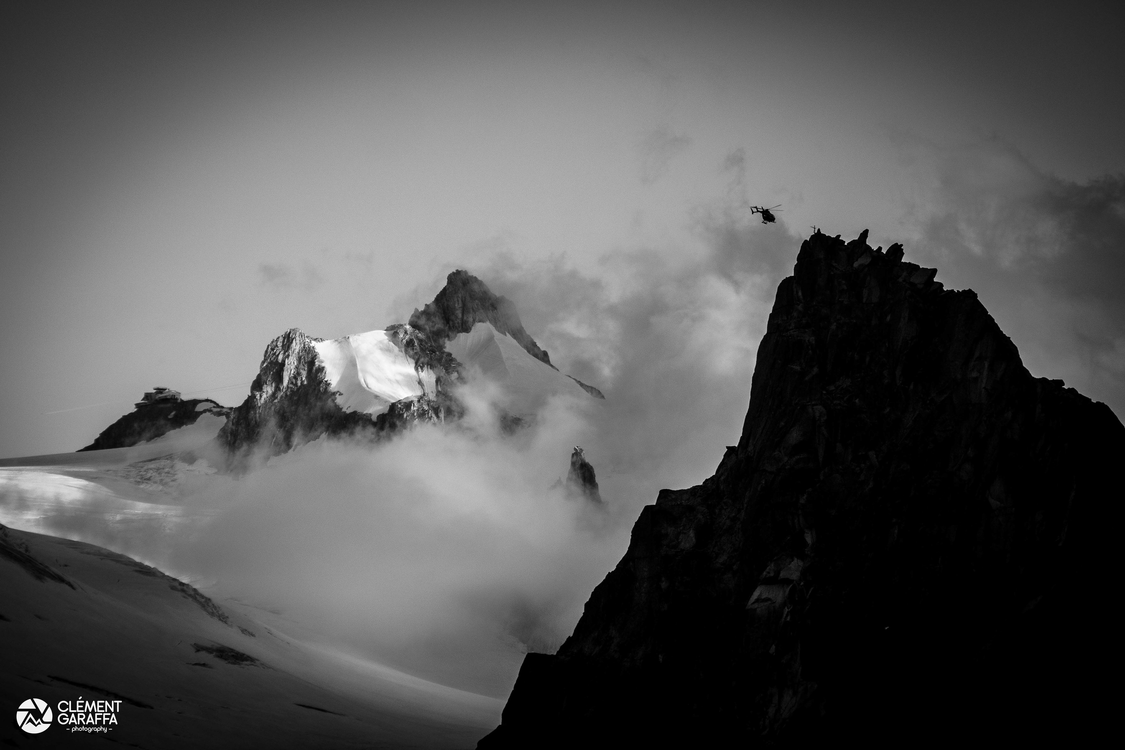 Secours dans l'envers des Aiguilles de Chamonix. Mont-Blanc, 2019