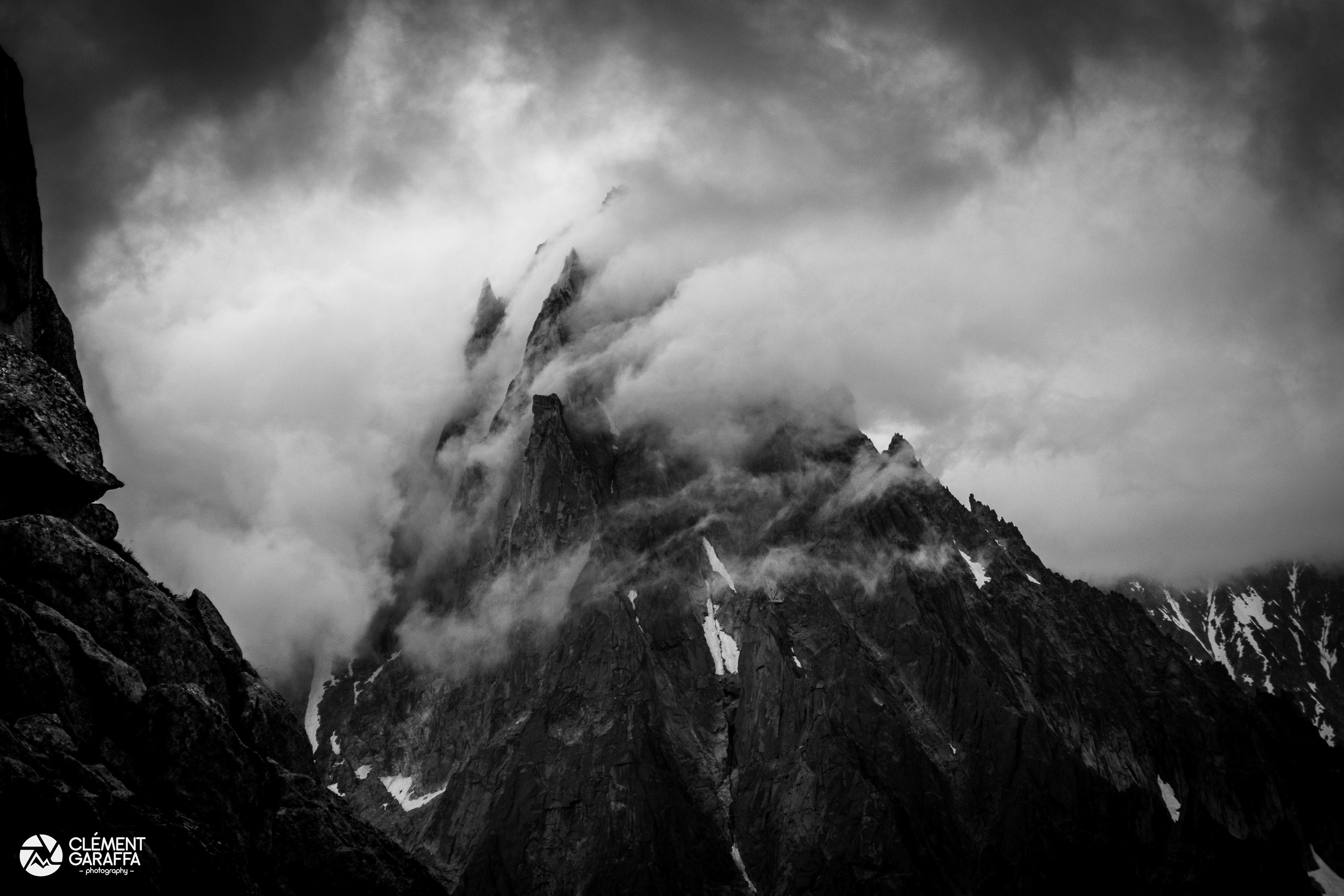 Envers des Aiguilles de Chamonix. Mont-Blanc, 2019