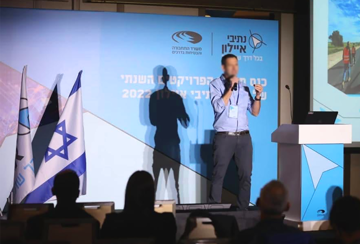 Stage Back Wall & Speech Podium - Project Managers Convention 2022