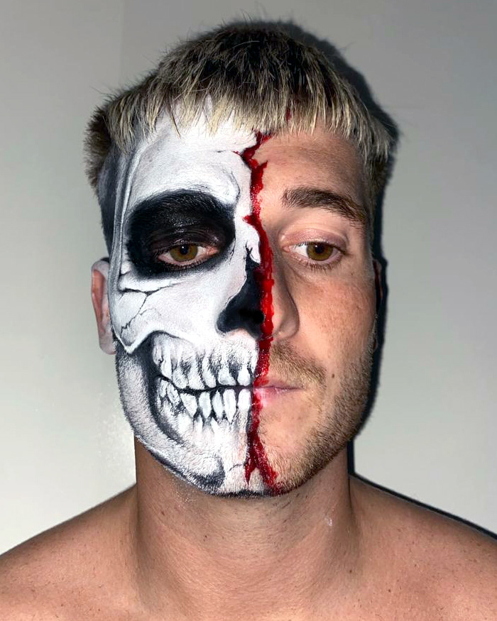 Detailed skeleton halloween look