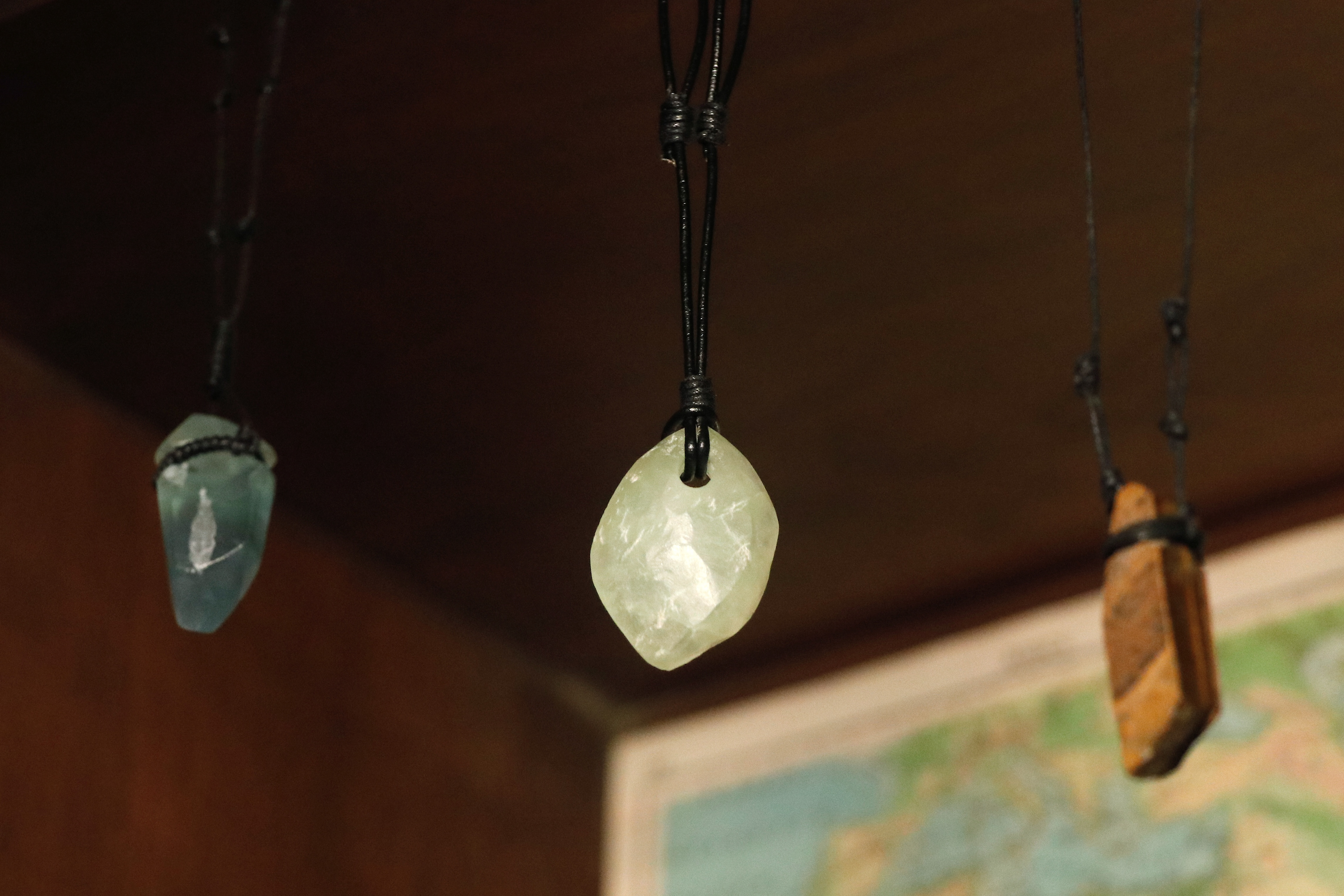 Center - Peridot: a stone that brings on ones strength and balance