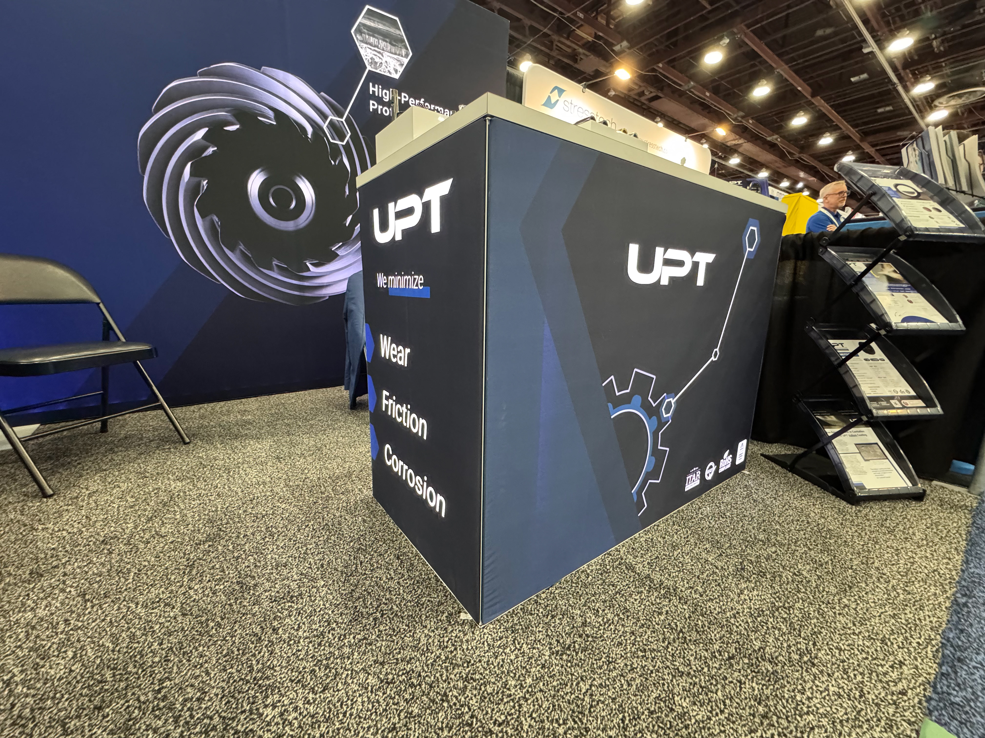 Large Pedestal (side)