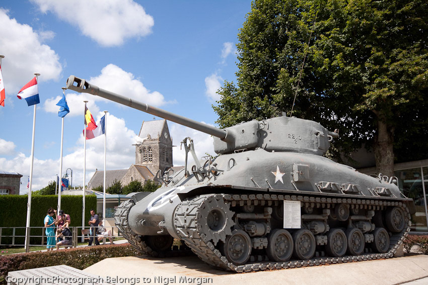Sherman Firefly - The 17 Pounder (76.2mm) gun was a British weapon which, with some difficulty, was installed in the American Sherman tank. It was not renowned for its accuracy but, with a muzzle velocity of 3950 feet per second, firing Sabot ammunition, could penetrate 135mm of armour at 1,800 metres.