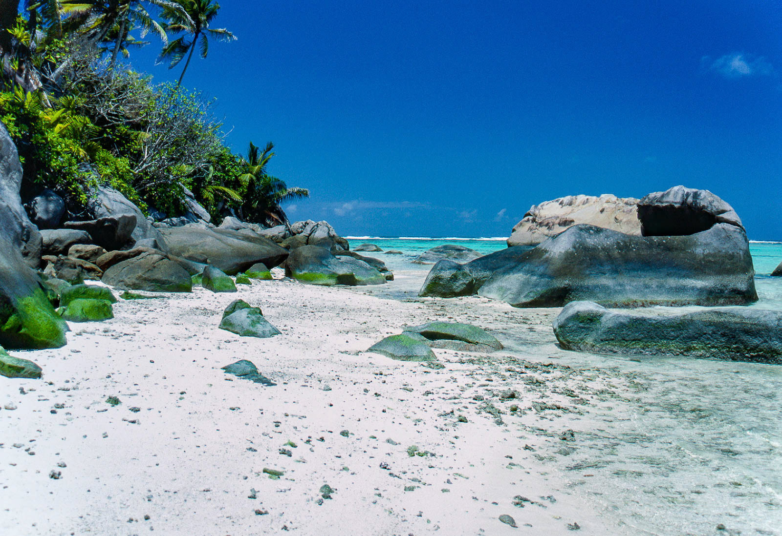 Moyenne islad amazing views