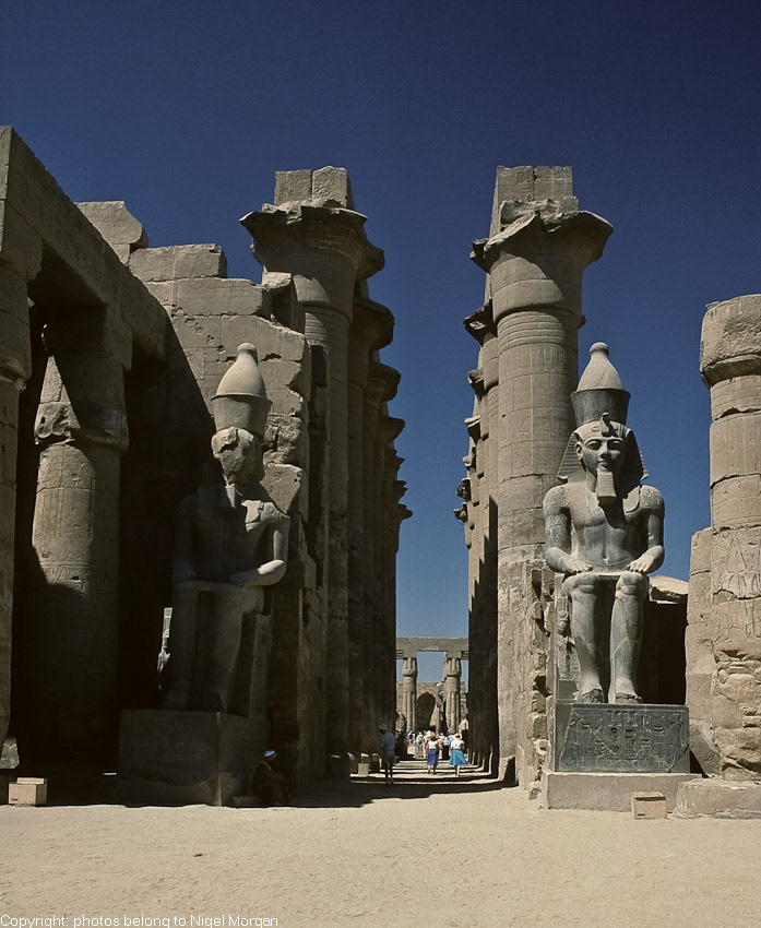 Colossal statues of Ramses II