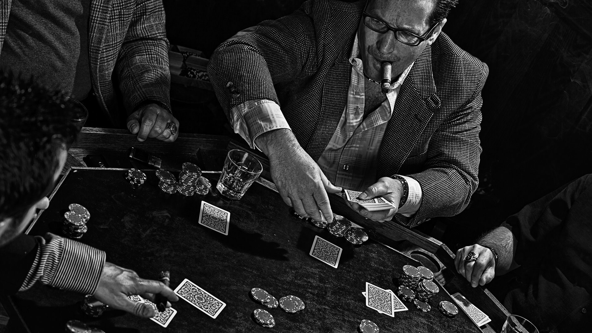 Первые игры в карты. Покер. Гангстеры в казино. Казино 20 век. Казино СССР.