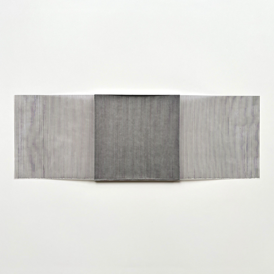 279 lines, 9th May, fineliner on 15x45 cm glassine paper, which folds into a 15x15 cm tray