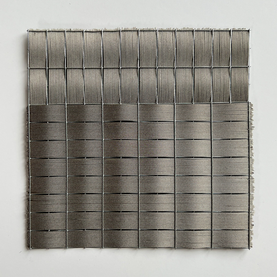 280 lines, 10th May, steel cable woven in a piece of 15x15cm chicken wire