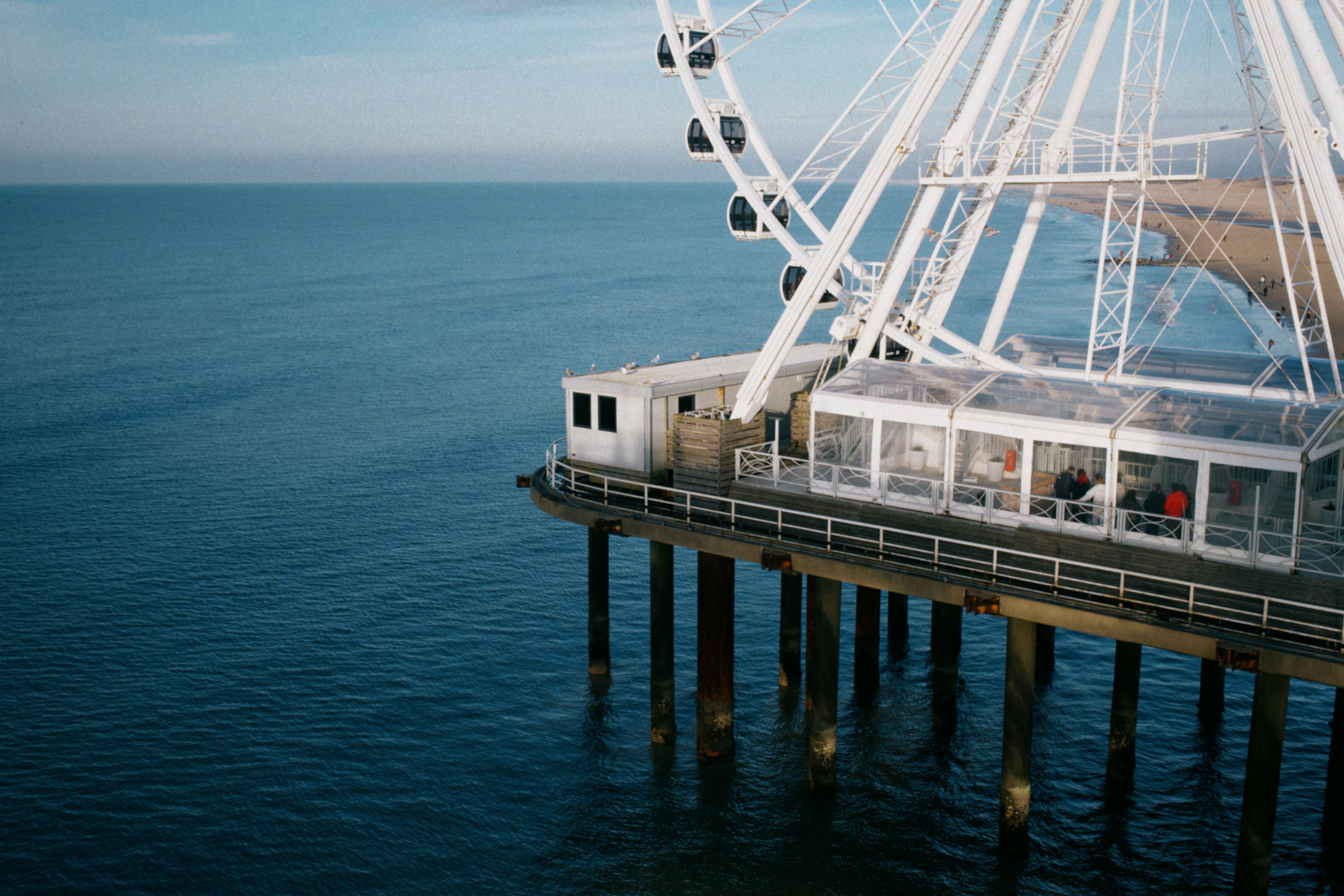 Photo of Scheveningen pier, shot on the Canon 5D Classic.