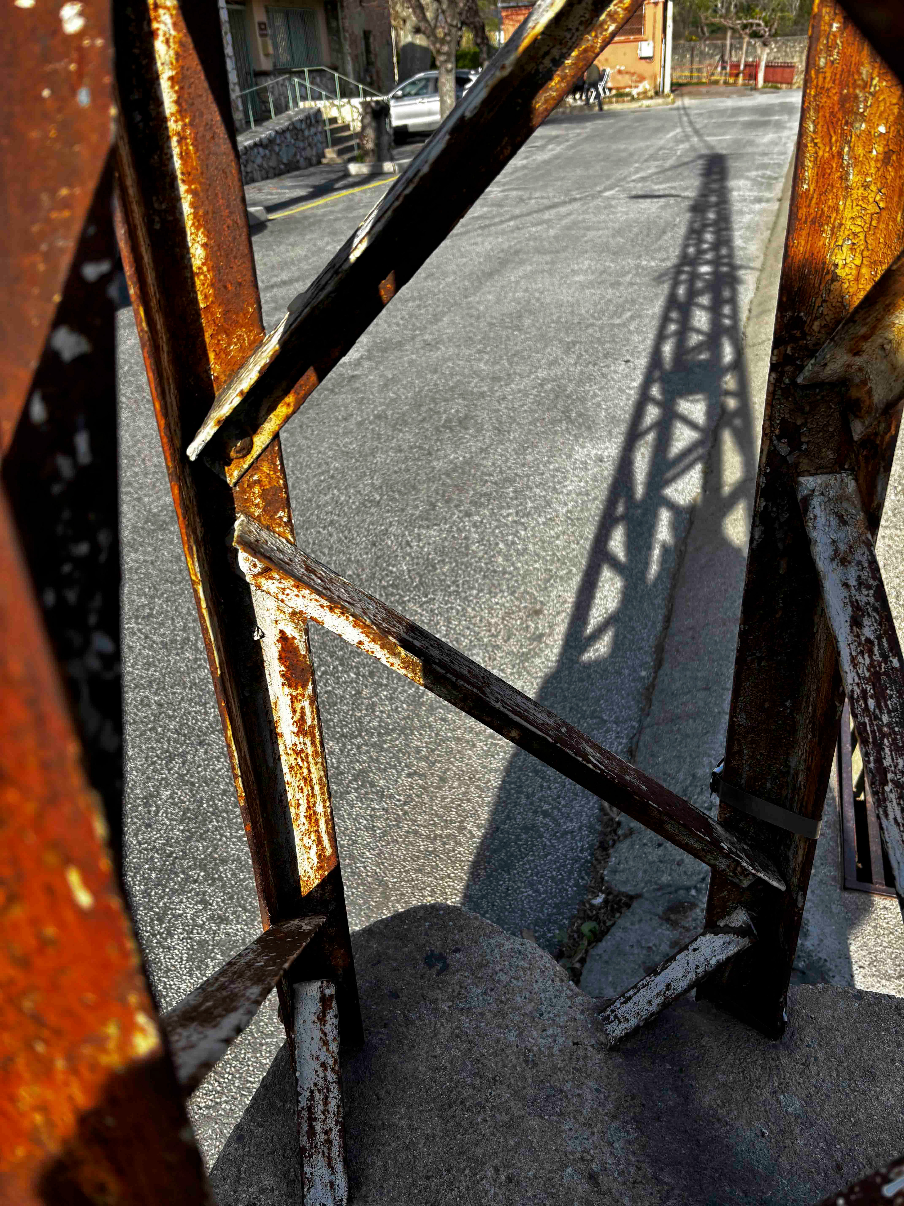 Ombre&Lumiere _Tv 1-1900 s à f - 1,6 _ ISO 50  - 5.96 mm _Normal Motif  Annie-Claude