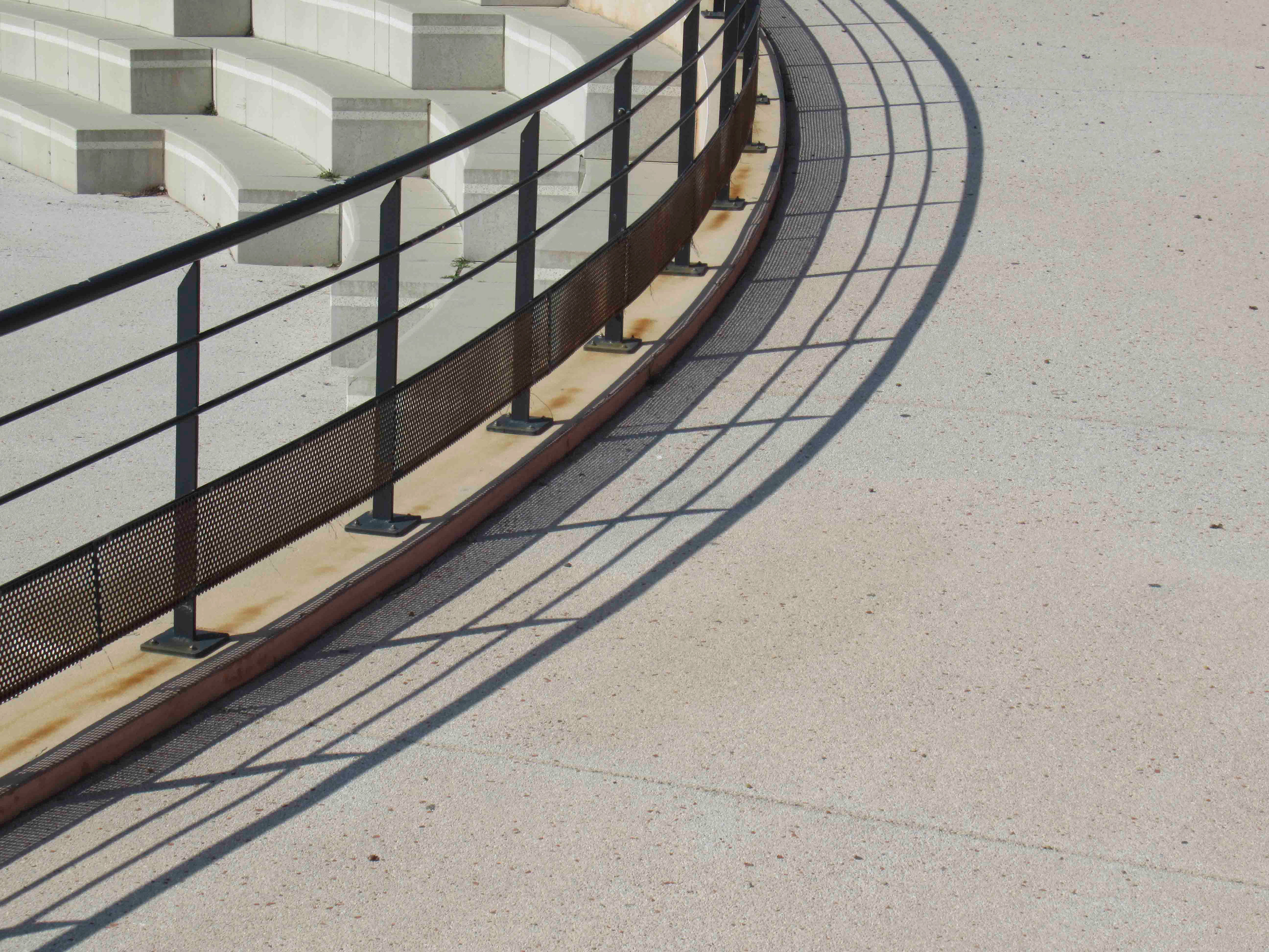 Ombre&Lumiere _Tv 1-800 s à f - 5,6 _ ISO 80  - 16.996 mm _ Motif  Sylvie B..