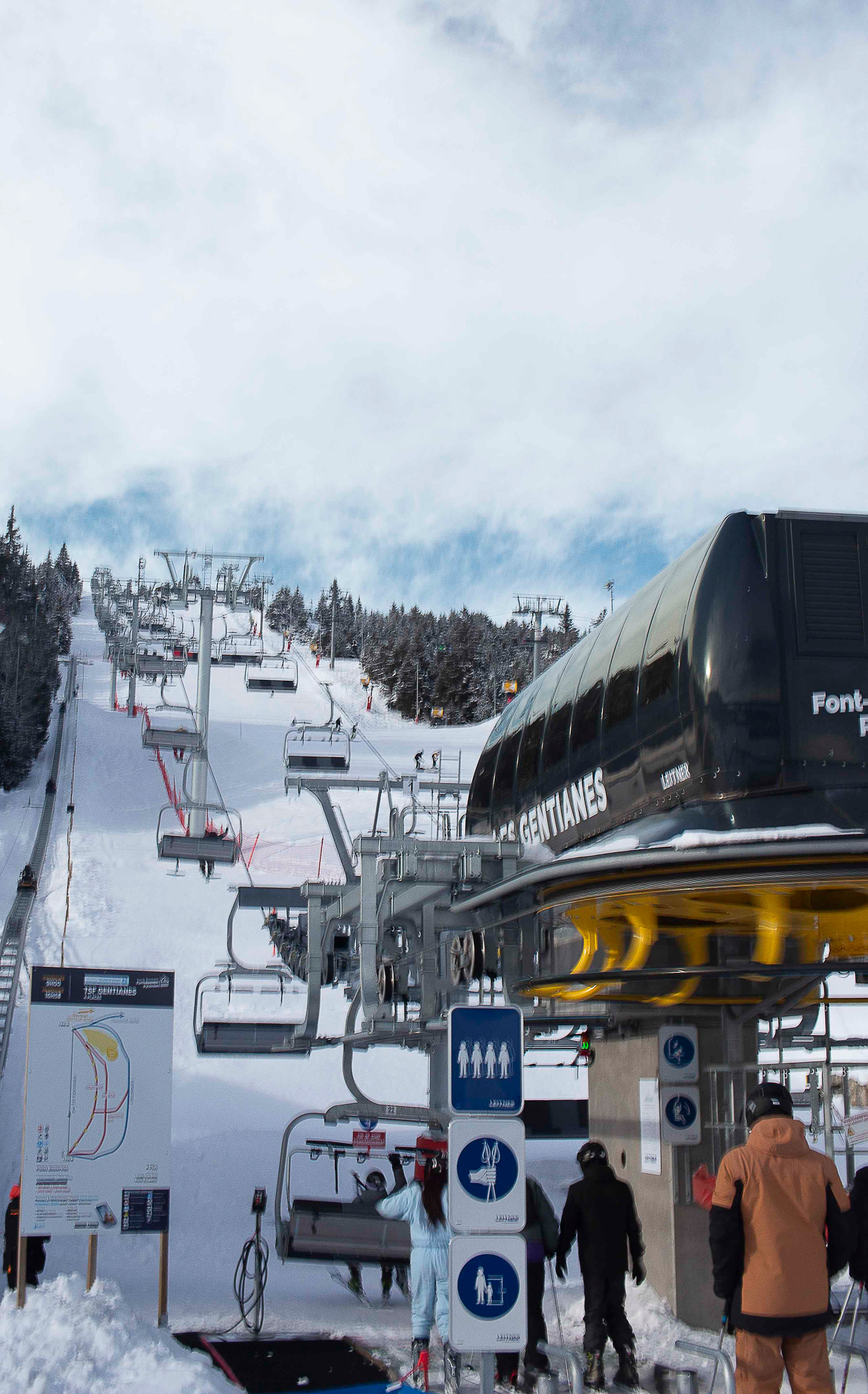 Empreinte : Remontée ski